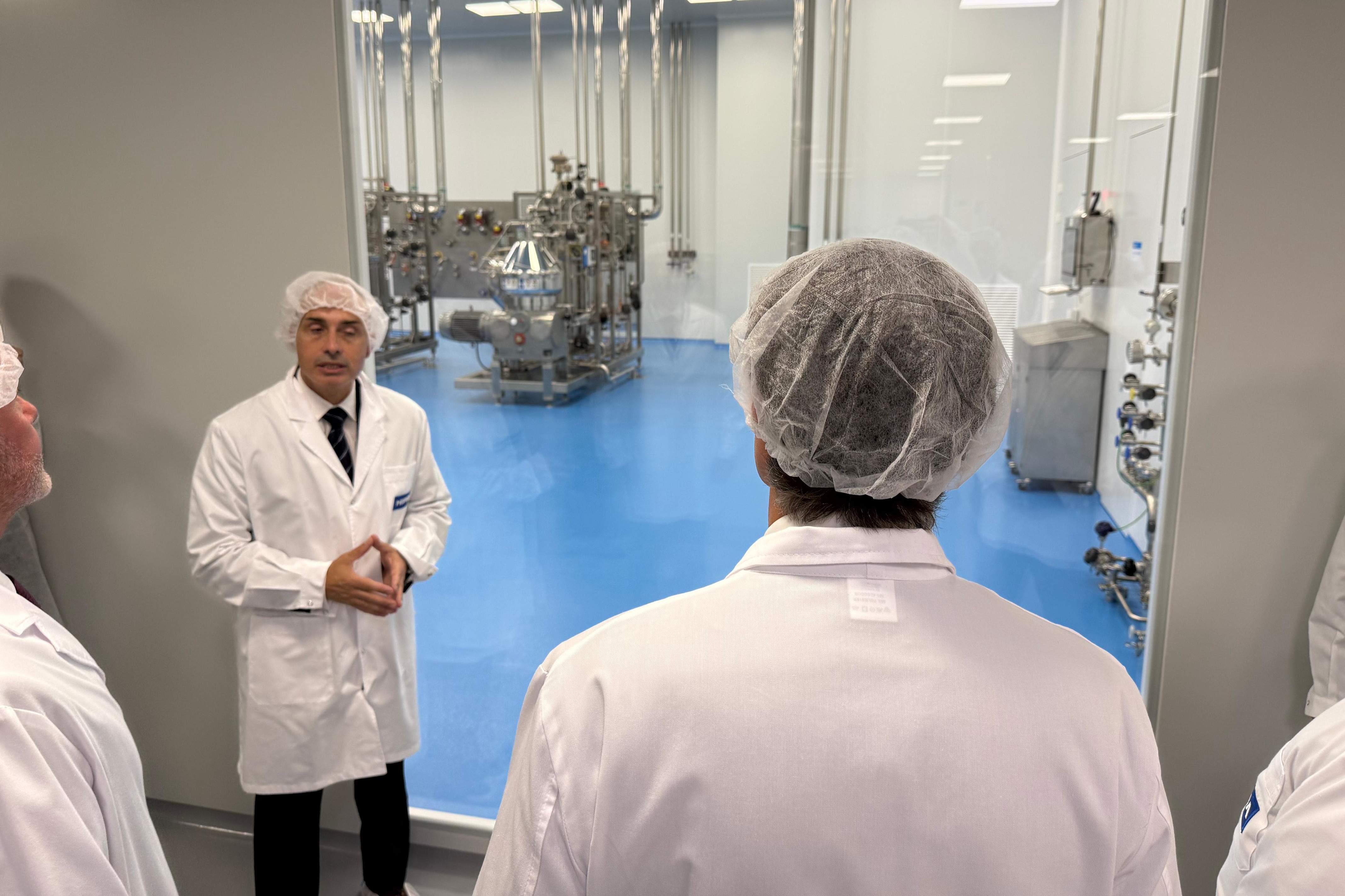Hipra fia el futur al nou campus per a R+D i producció de vacunes, on invertirà 500 milions