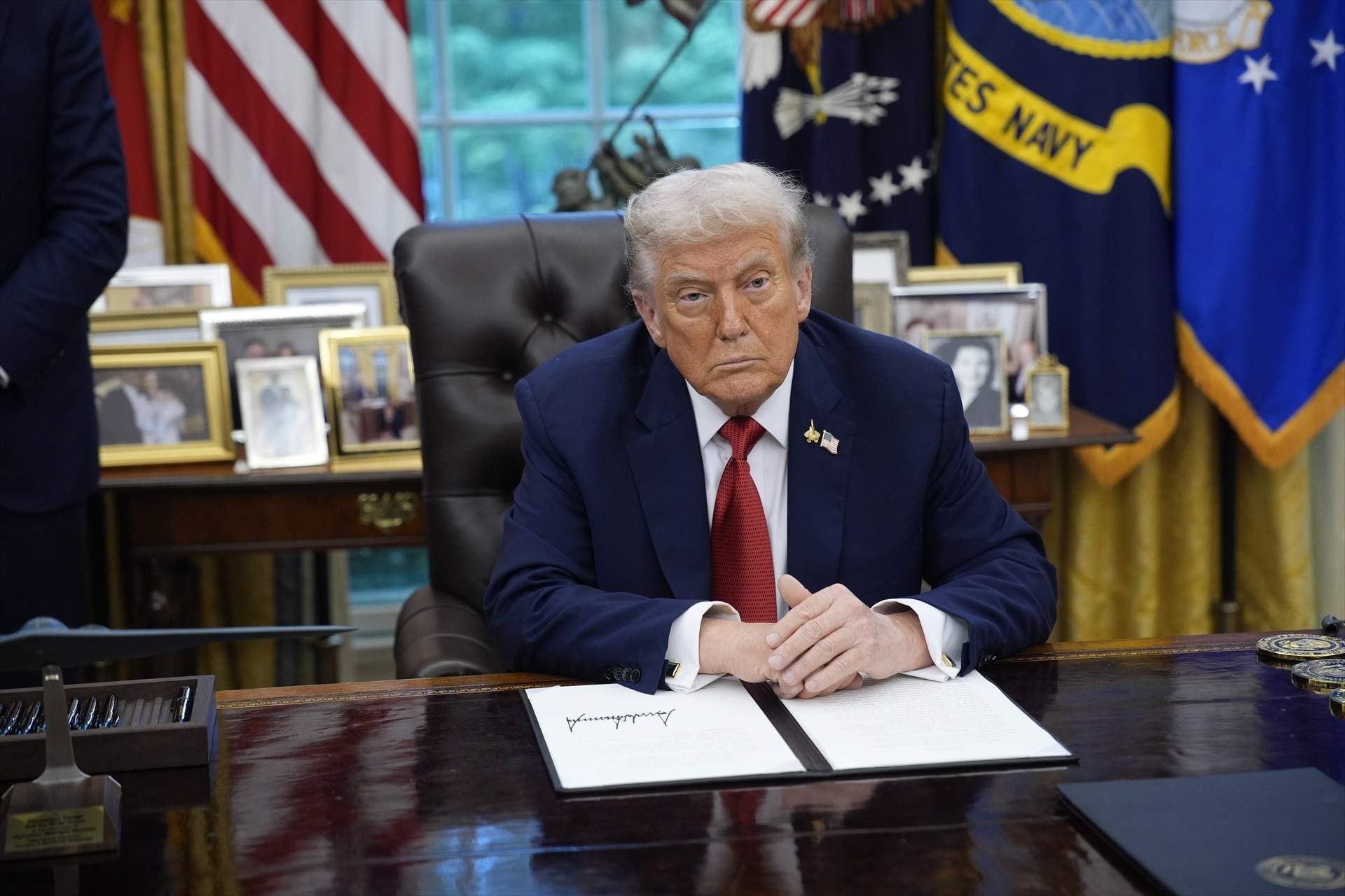 Trump torna a la càrrega: anuncia aranzels del 100% als medicaments