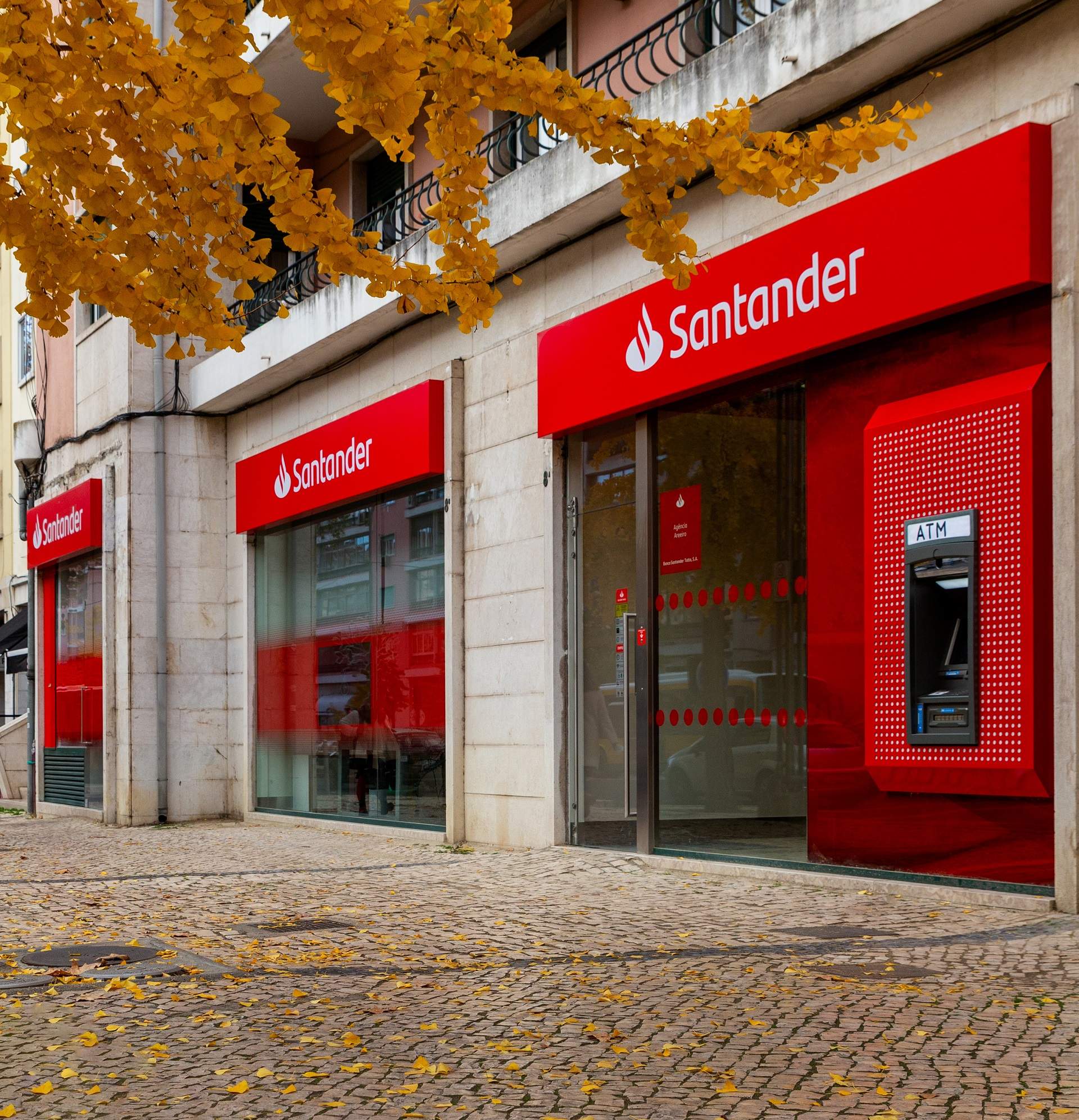 Los clientes de Amazon podrán aplazar compras de hasta 3.000 euros con el Santander