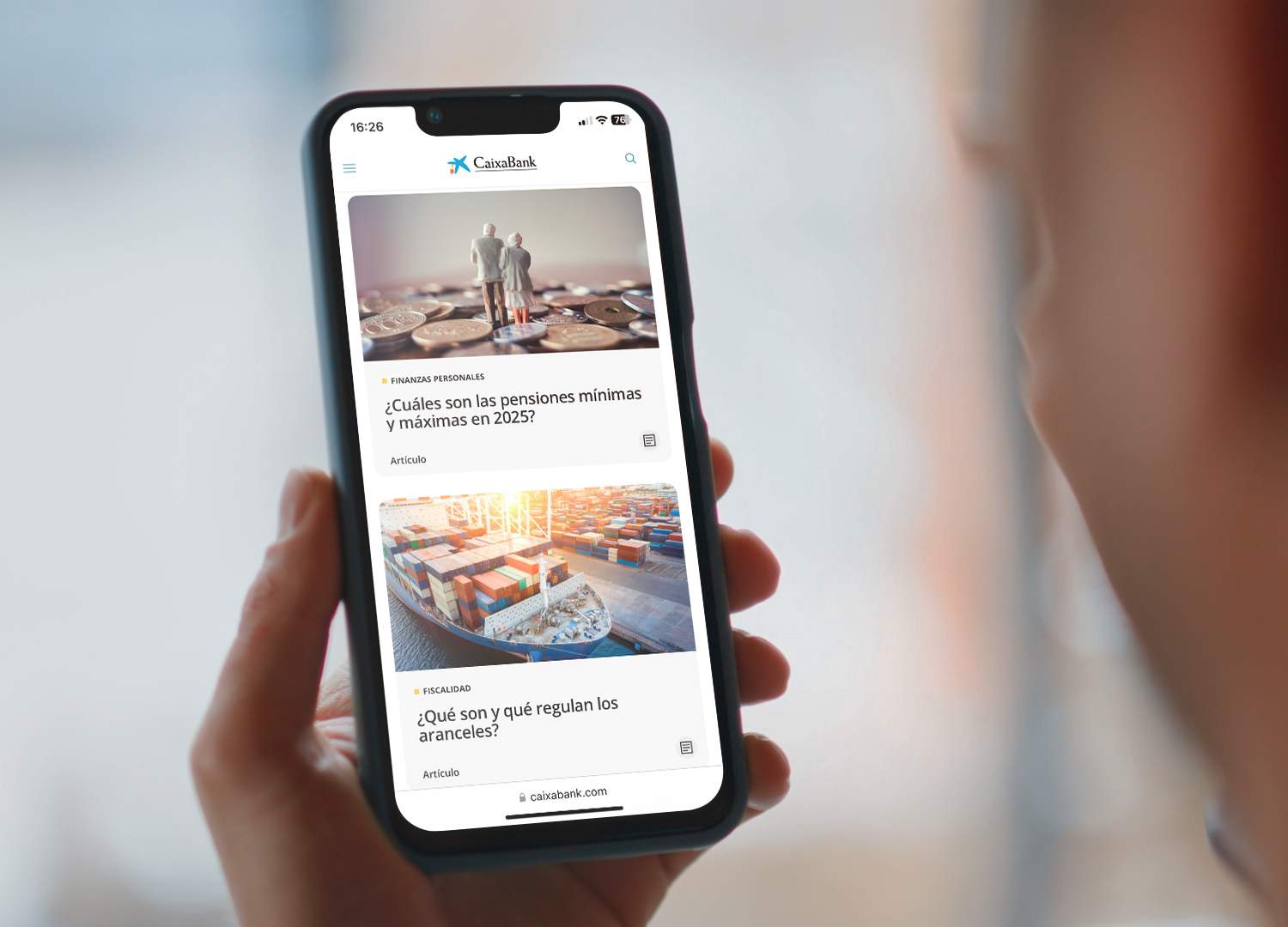 CaixaBank lanza Esfera: su propia plataforma de pódcast, vídeos y entrevistas