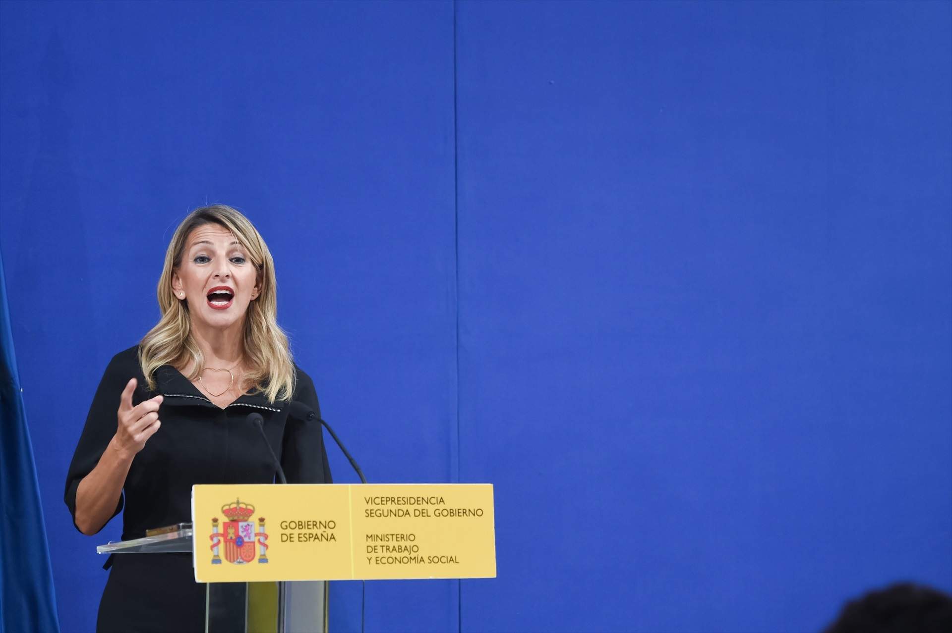 Yolanda Díaz encarga dos propuestas sobre la subida del SMI: con y sin IRPF