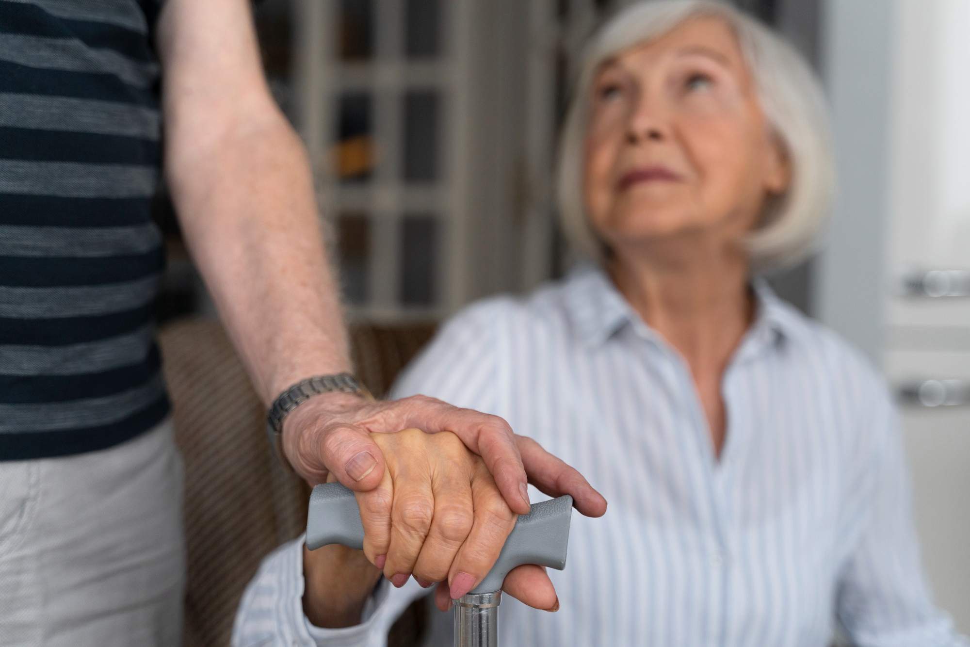 Cuidadores de más de 52 años ya pueden cobrar la pensión de orfandad según la Seguridad Social