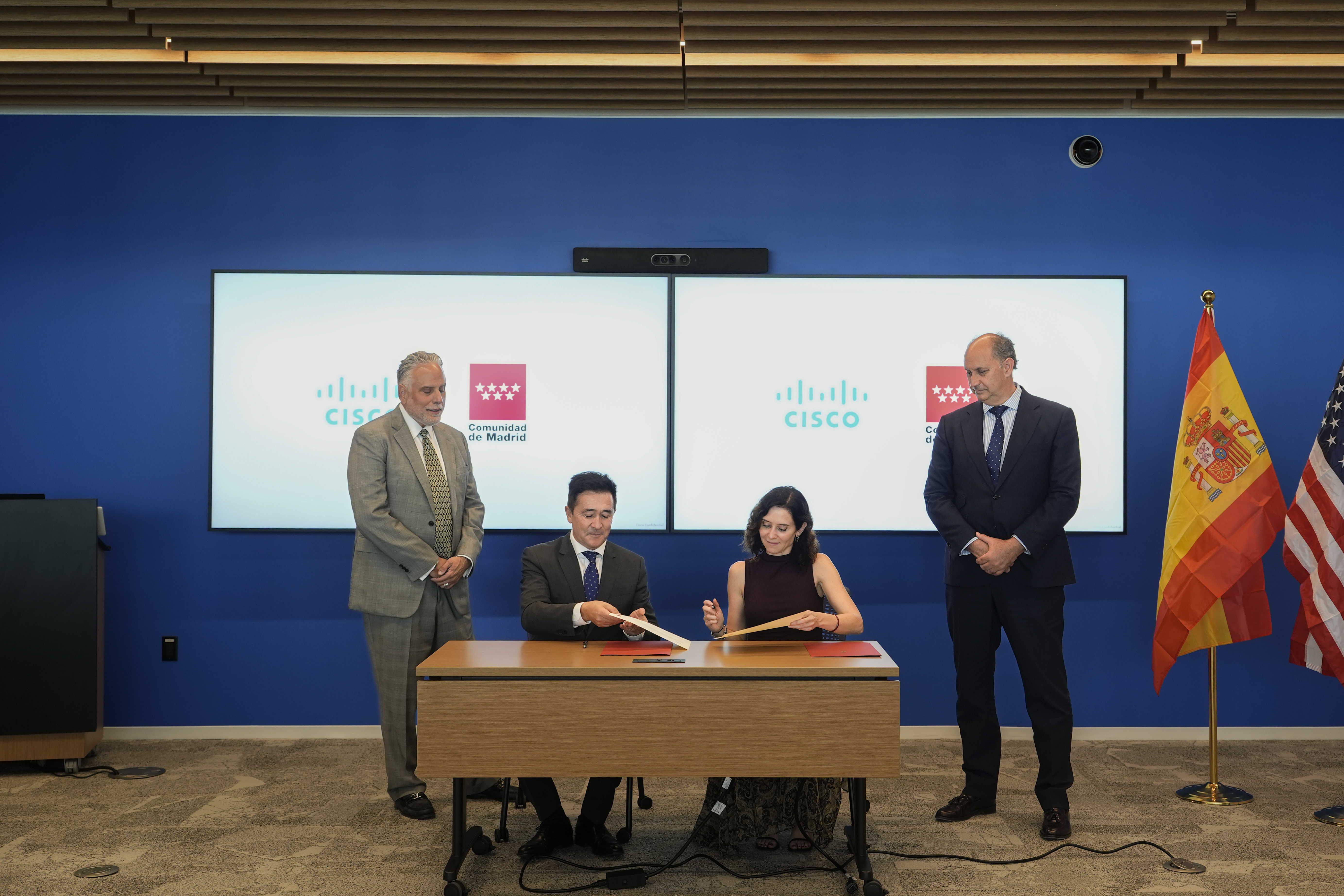 Madrid unirá todos los centros públicos con una única red digital
