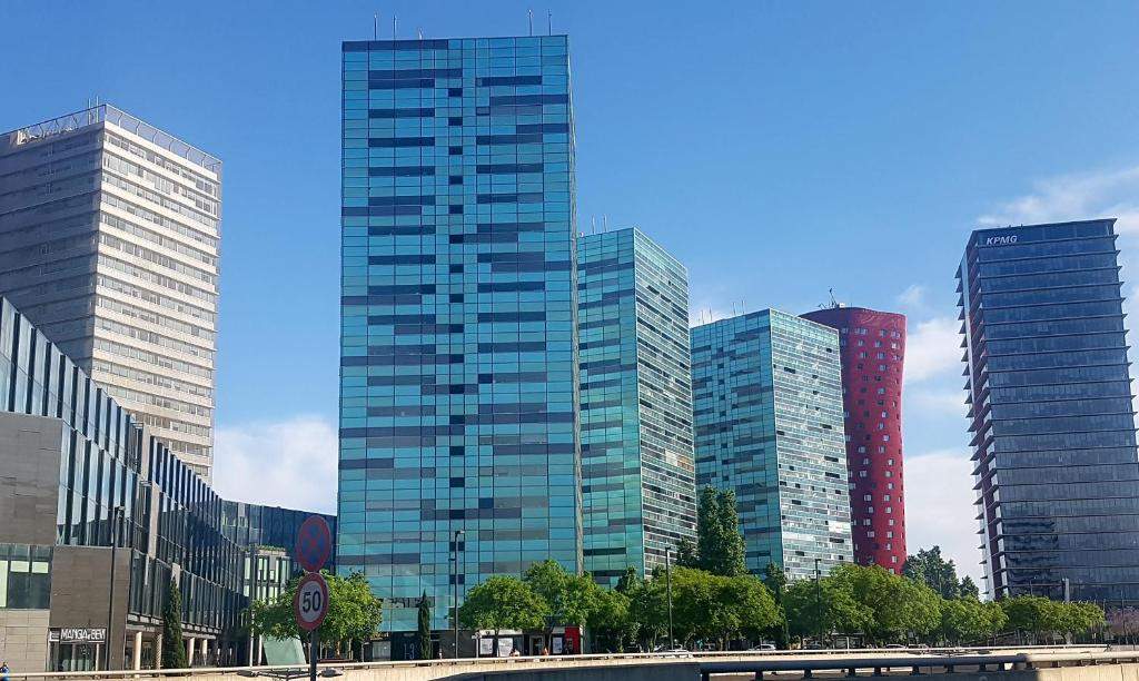 L'Hospitalet cerrará la puerta a los pisos turísticos a partir de 2028 L'Hospitalet cerrará la puerta a los pisos turísticos a partir de 2028