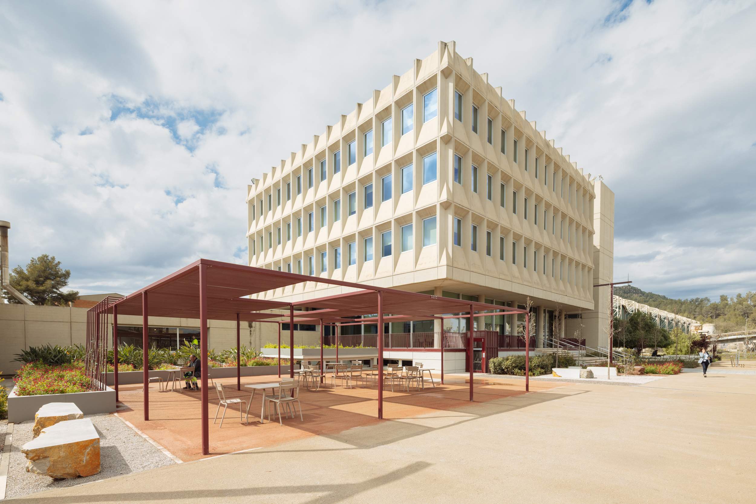 La devaluación del peso de Argentina y México castiga los resultados de Molins