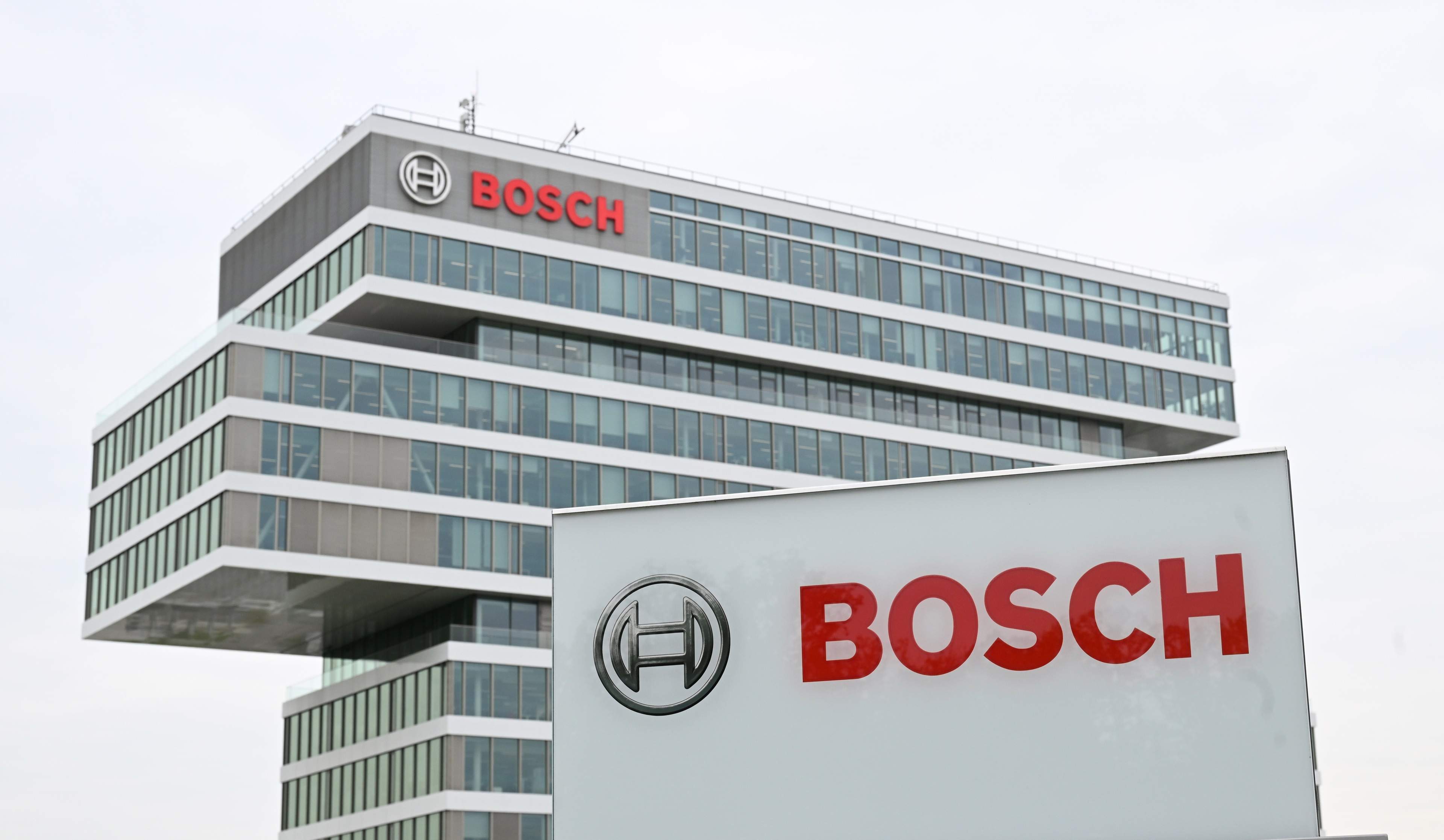 Bosch invertirá 2.500 millones de euros en inteligencia artificial Bosch invertirá 2.500 millones de euros en inteligencia artificial