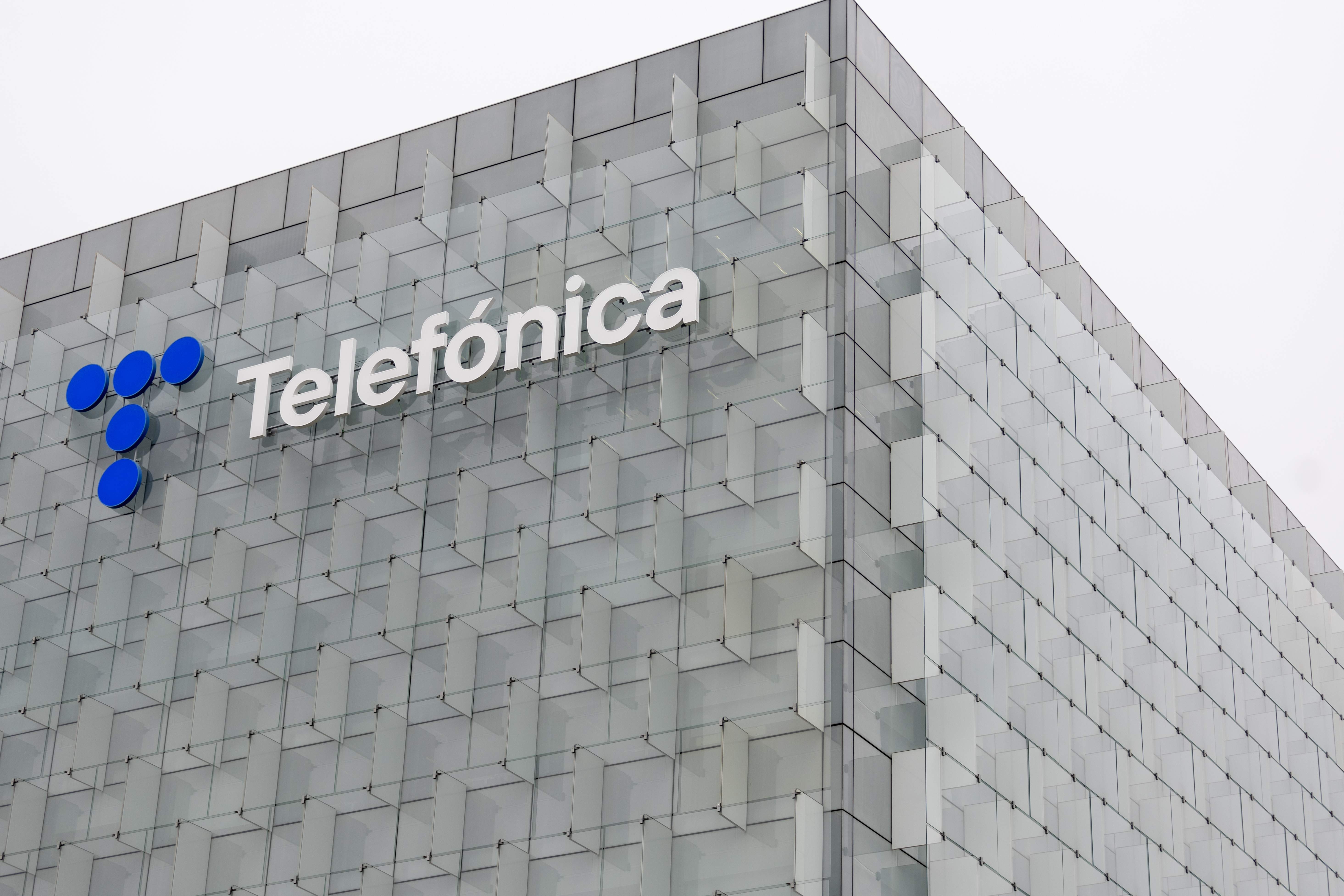 Telefónica pierde 1.080 millones pese a un buen tercer trimestre