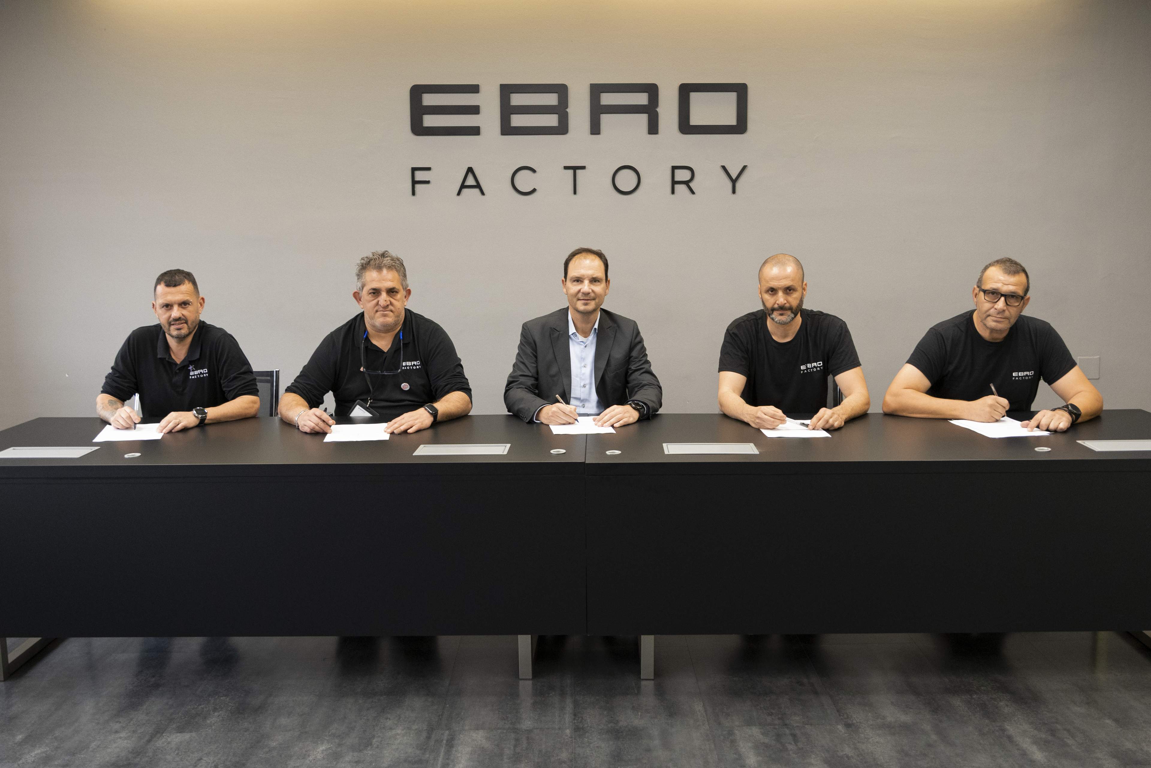 Ebro cumple el compromiso de recolocar a extrabajadores de Nissan con 842 contrataciones