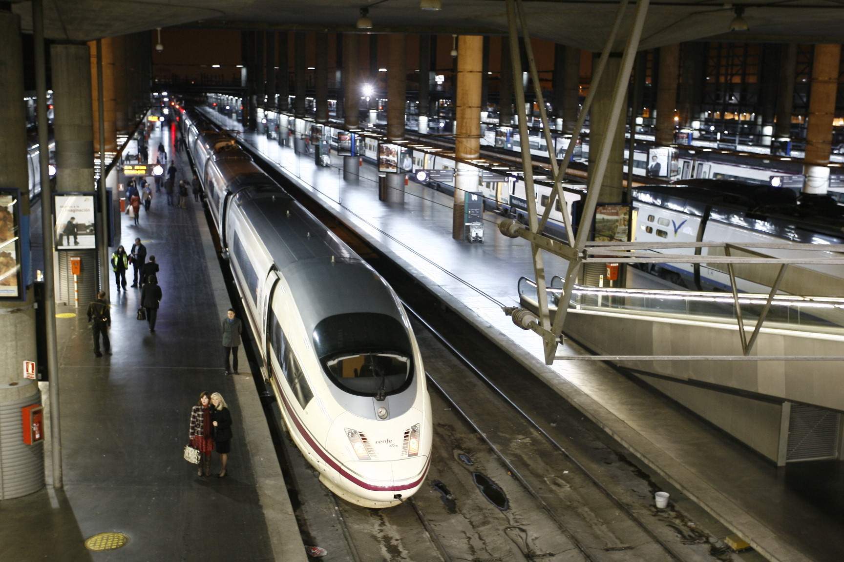 El aeropuerto de El Prat tendrá una estación de trenes de alta velocidad