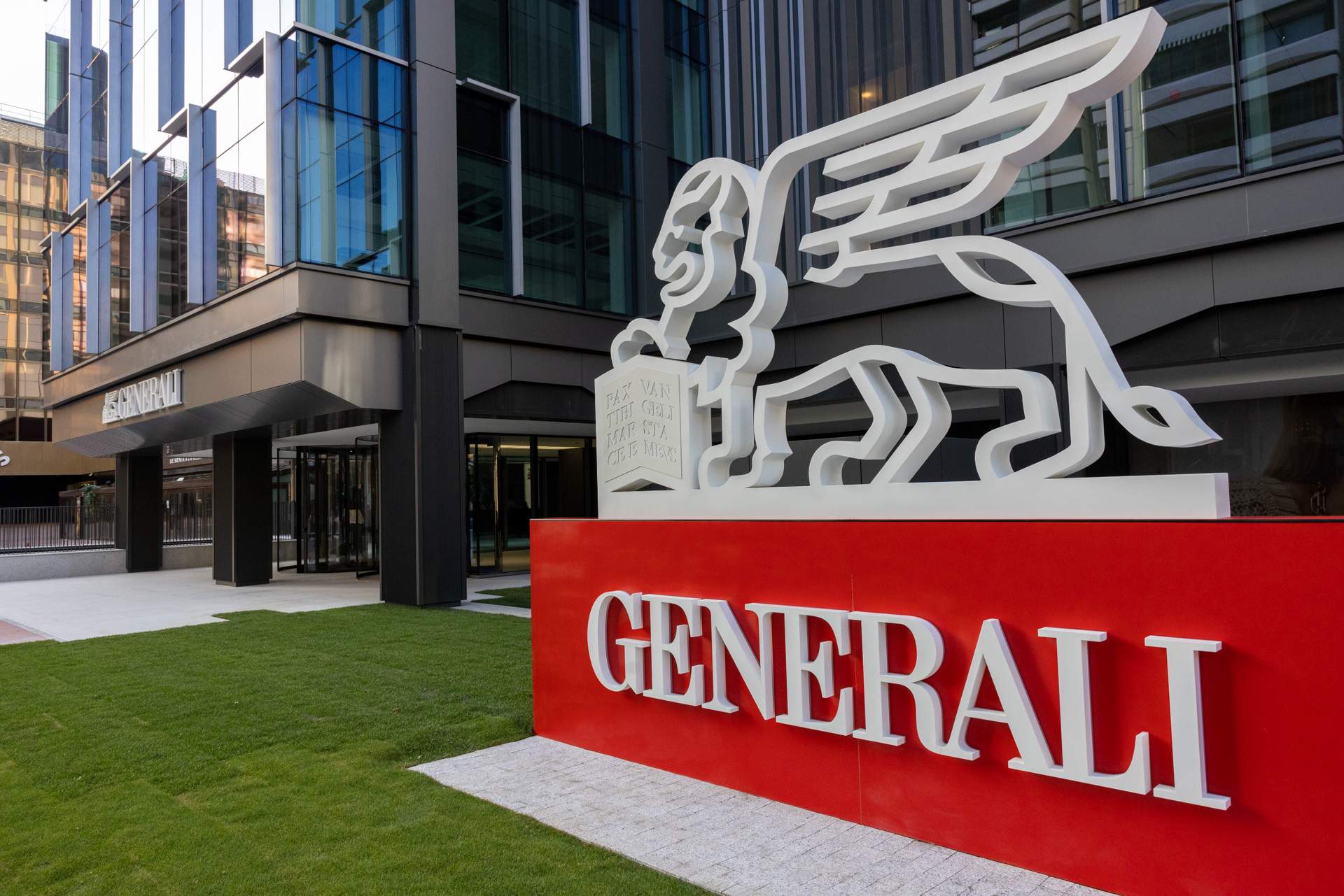 Generali culmina la fusión con Liberty y se alza como sexta aseguradora en España