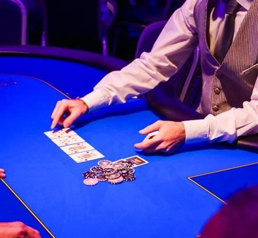 ¿Qué hace un casino con una tonelada de cartas viejas? Una iniciativa innovadora que sorprende al sector