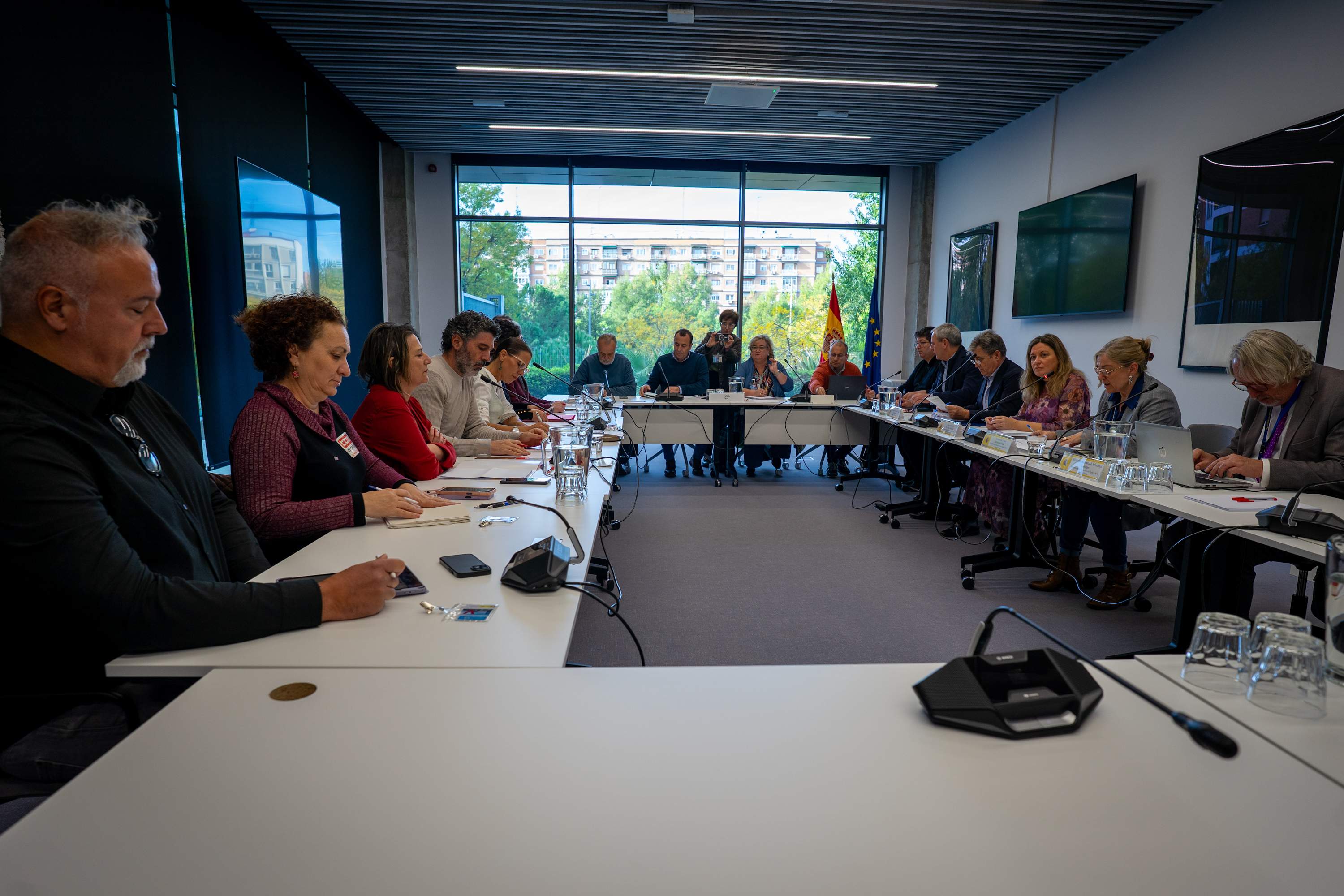 El Gobierno ofrece a los funcionarios una subida salarial del 10% en tres años