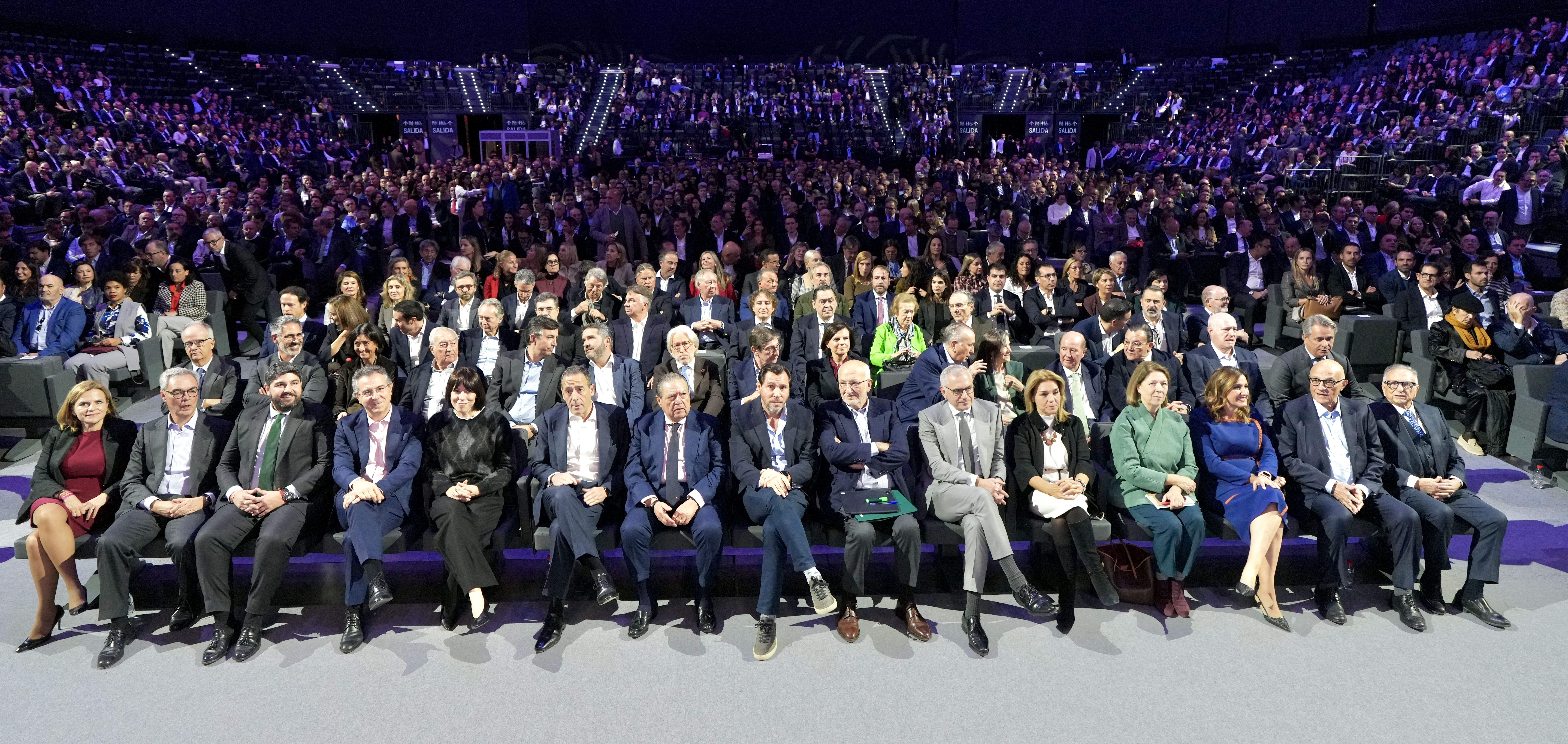 Encuentro de empresarios convocado por la plataforma Quiero Corredor, en Valencia.