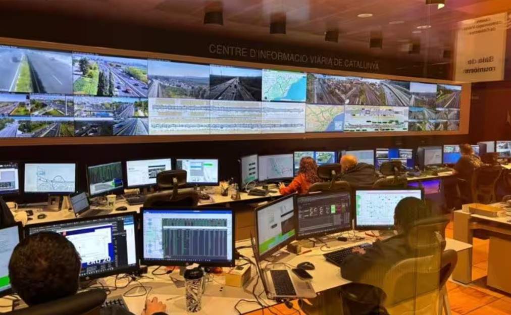 La IA irromp a la Generalitat: de les càmeres de trànsit als permisos penitenciaris