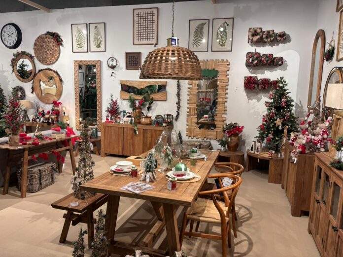 Piezas del catálogo del mayorista de muebles y decoración Item Internacional