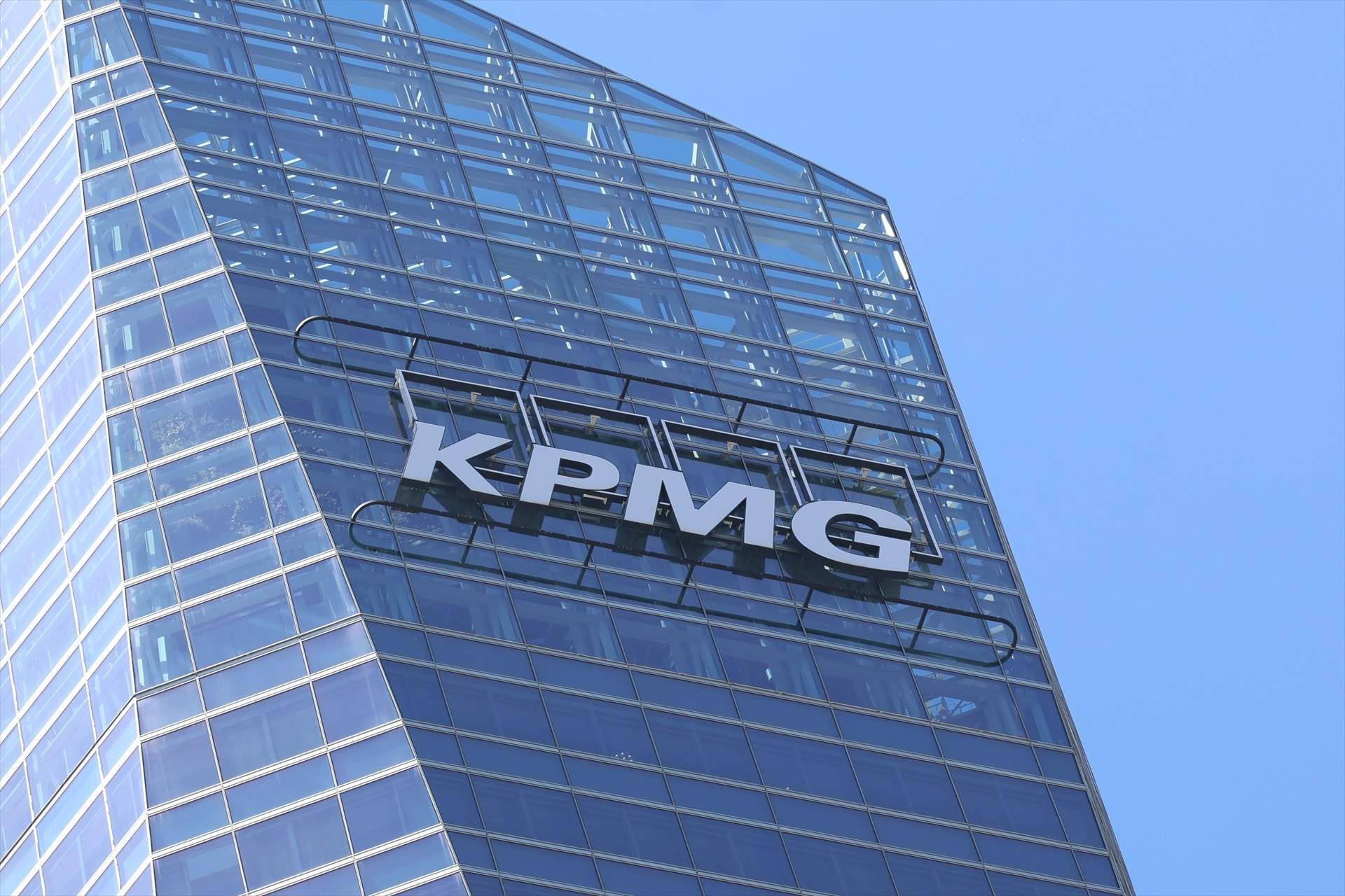 KPMG incorpora la IA generativa a su operativa