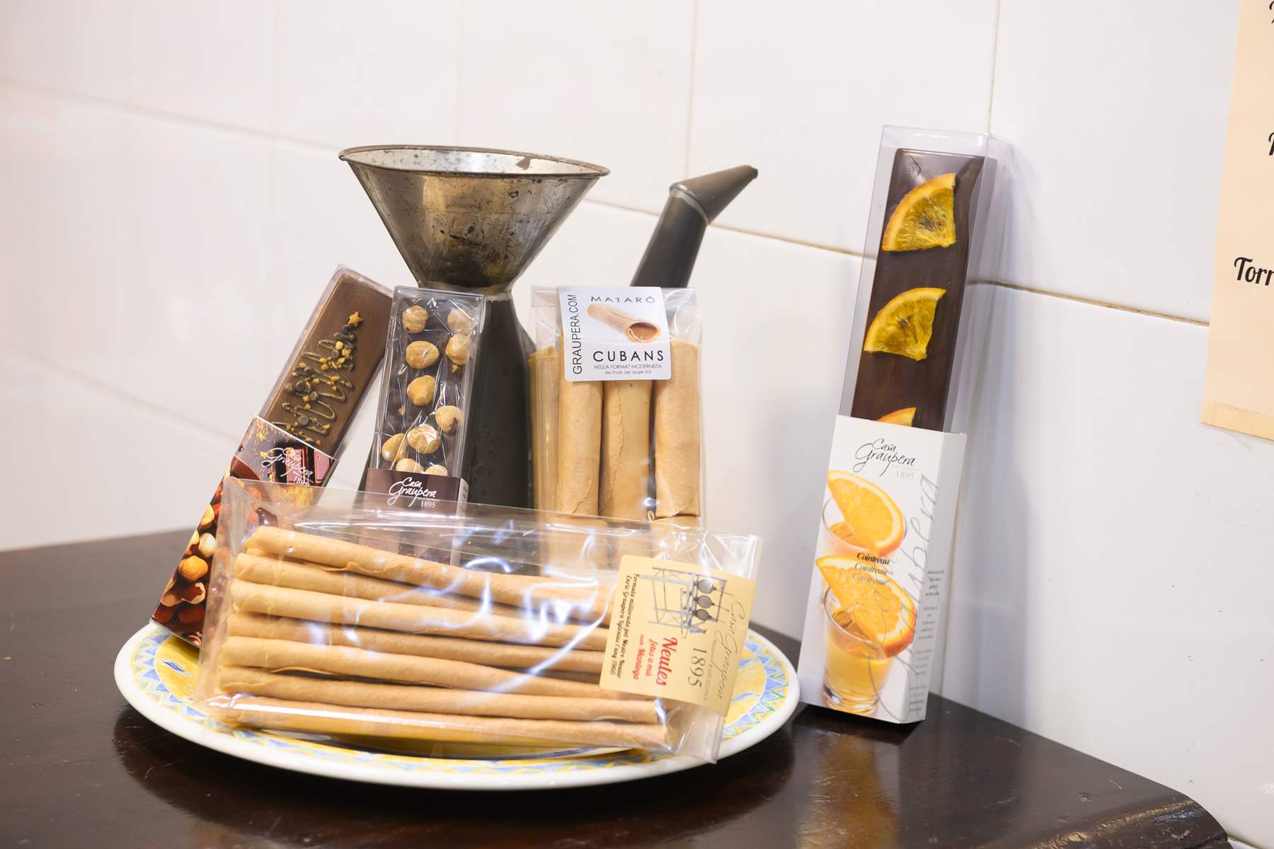 Artesania i centúria de Graupera: neula farcida i 32 anys amb torrons de creació