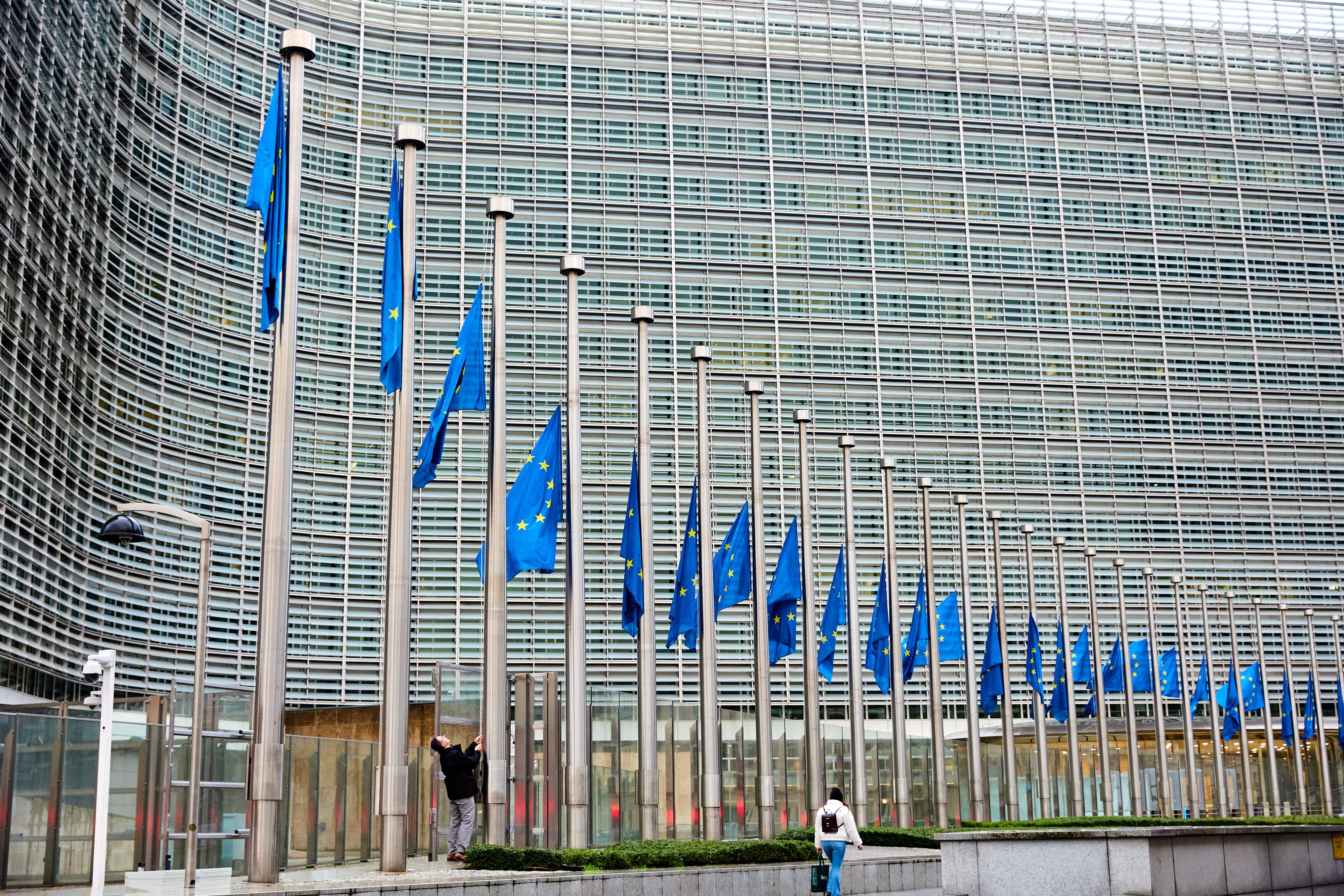 La UE investigará a Google por usar contenido de medios para entrenar la IA