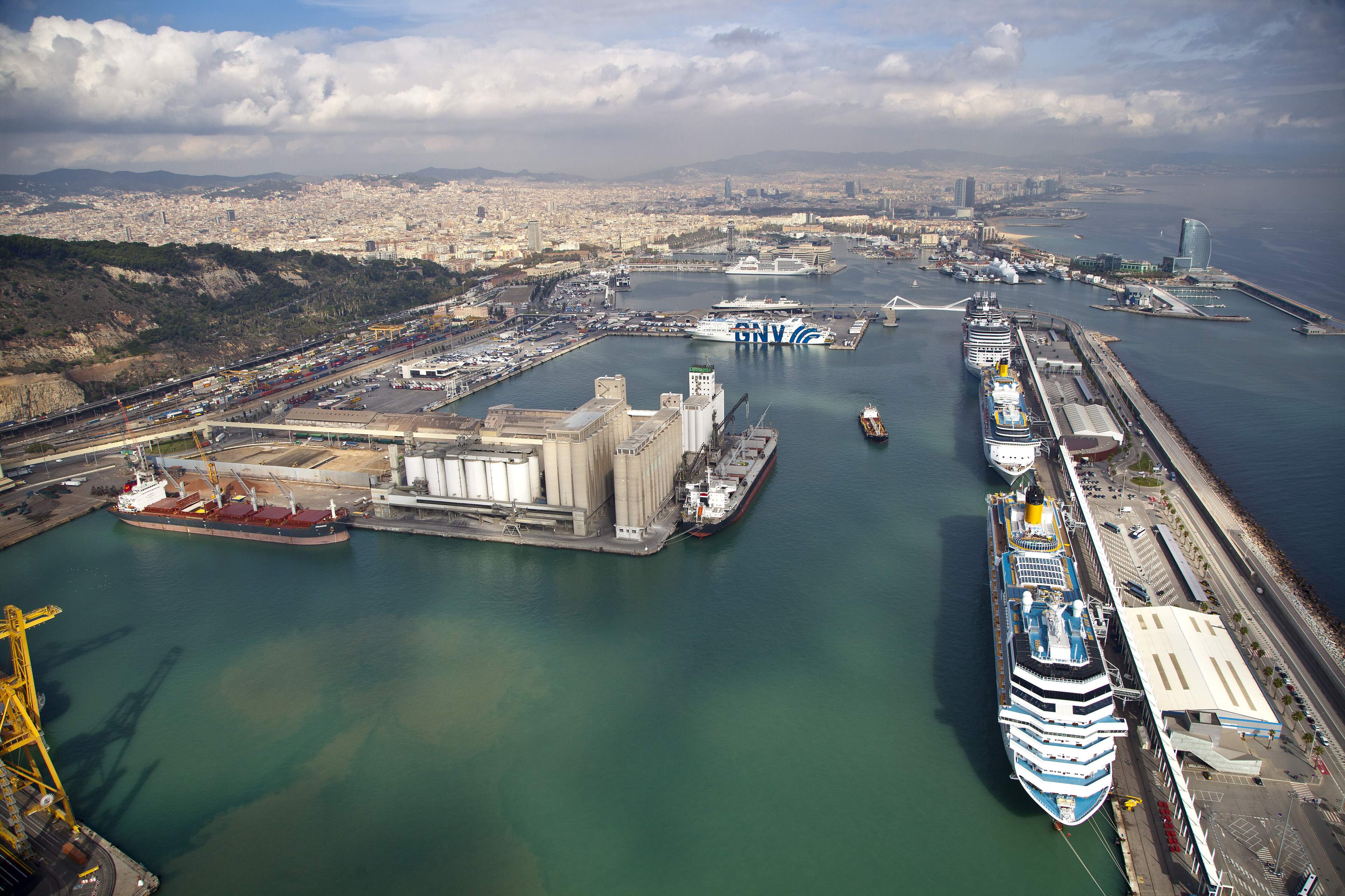 Puerto de Barcelona EP