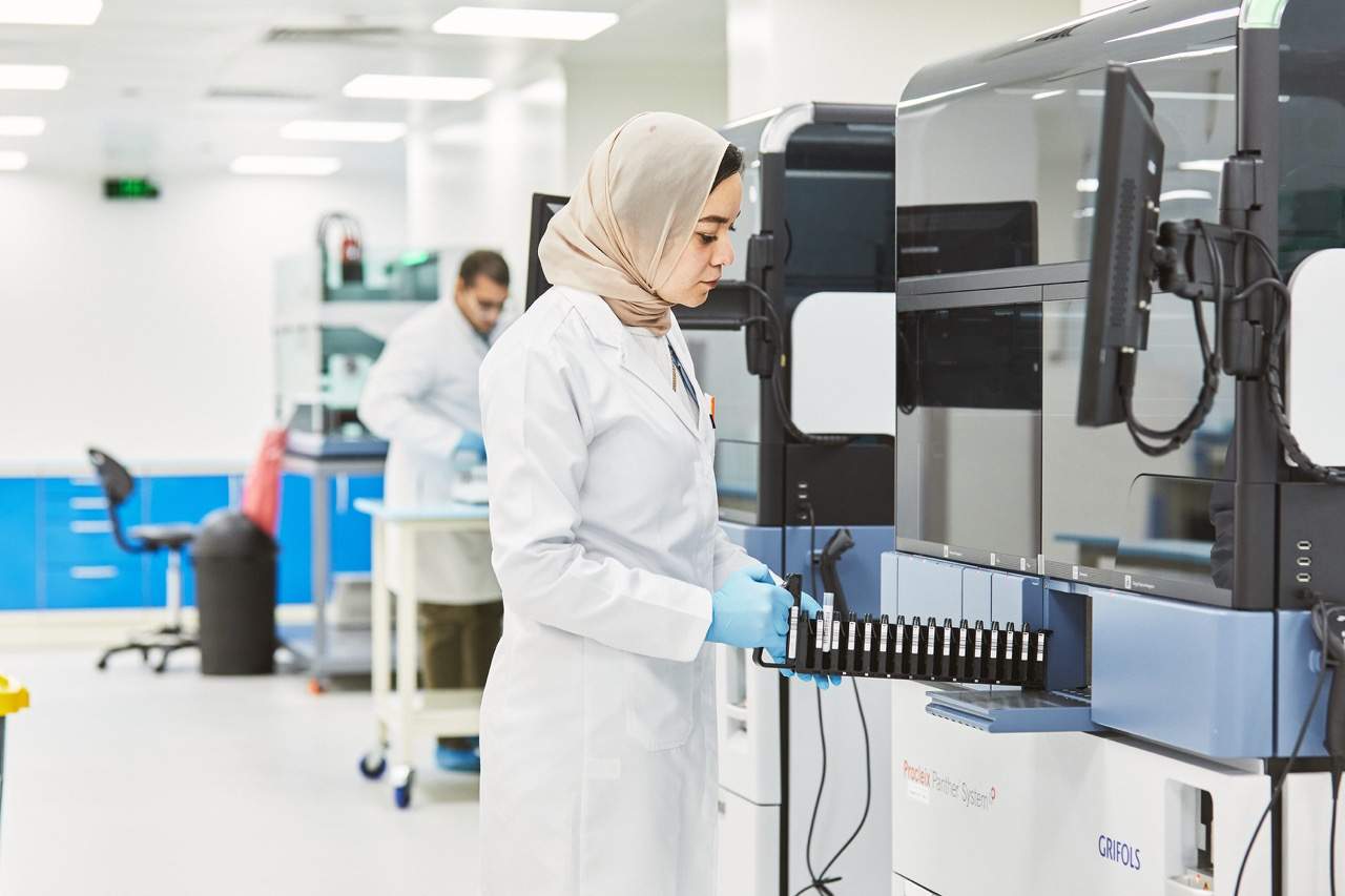 Europa obre la porta a Grifols perquè pugui subministrar plasma des d'Egipte