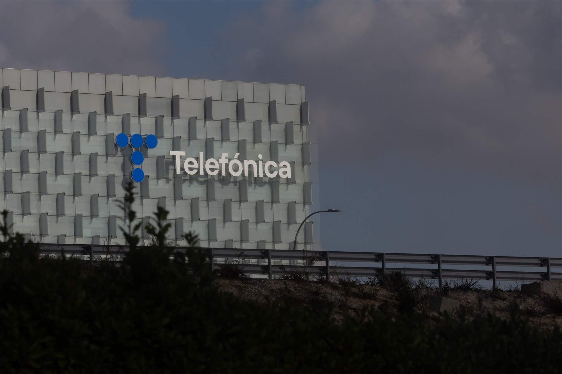 Telefónica redueix l’ERO fins a les 4.554 sortides