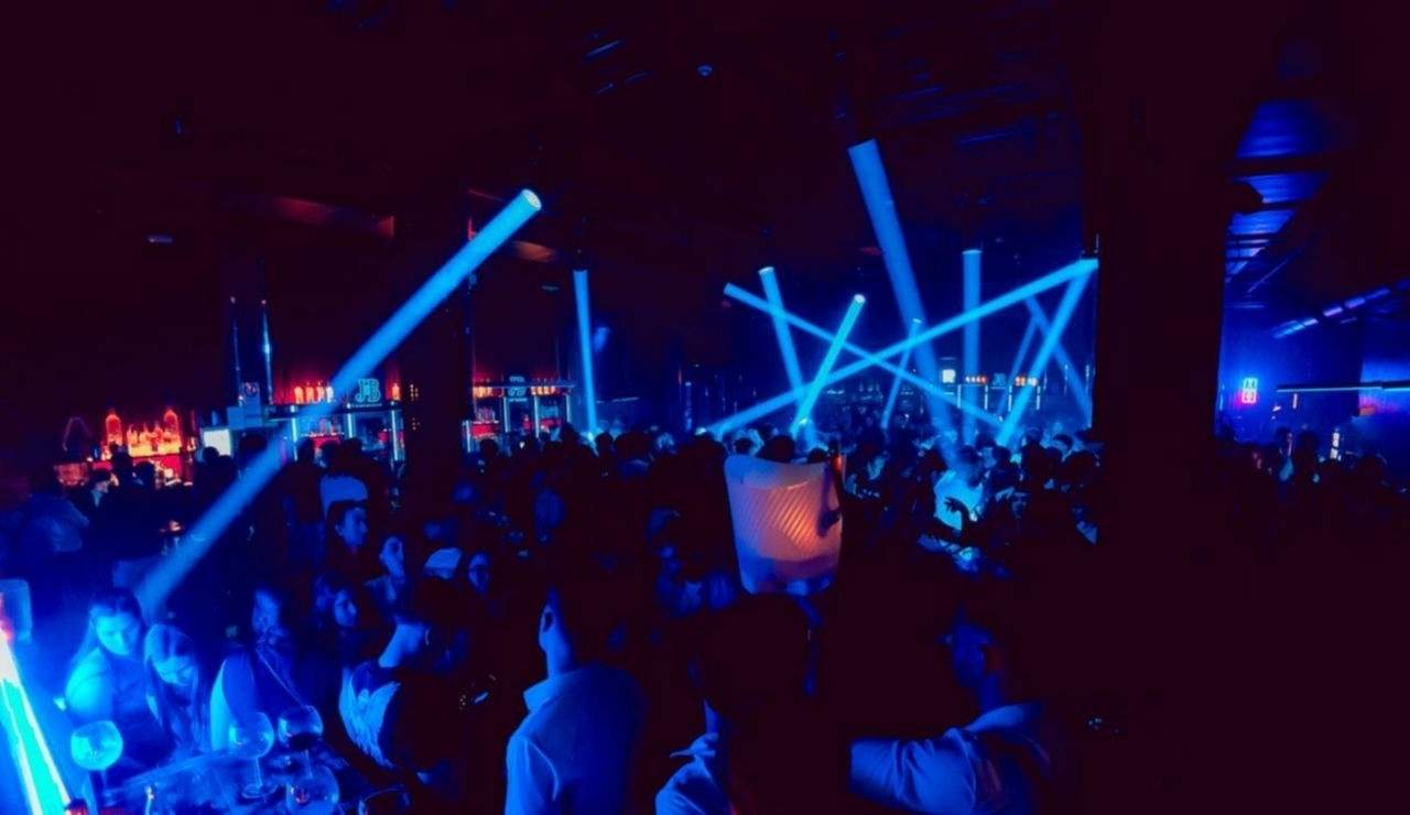 Surts la nit de Cap d'Any? Això és el que facturen discoteques, sales de festa i bars de copes