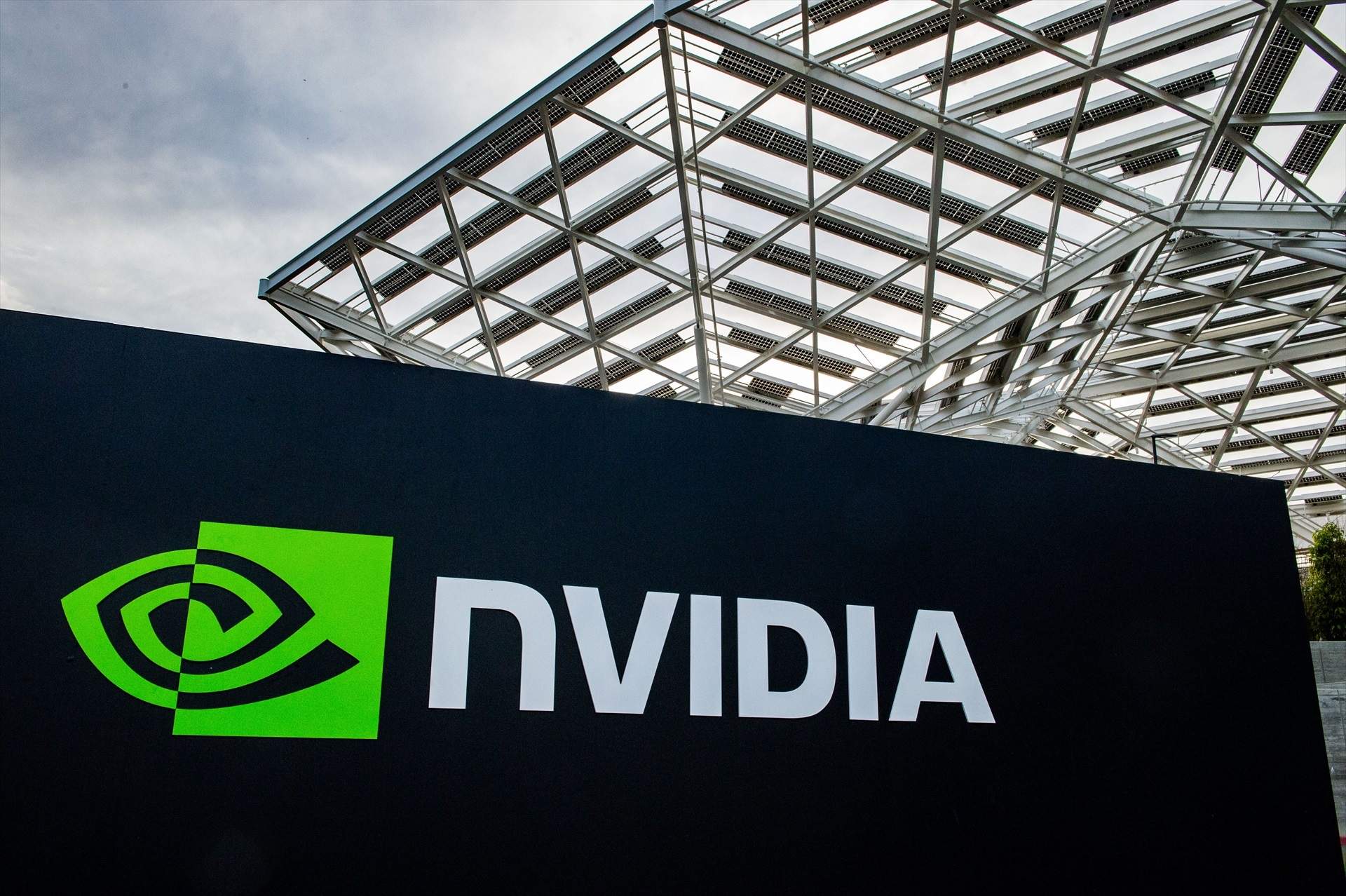 Nvidia formaliza una inversión de 4.250 M€ en Intel