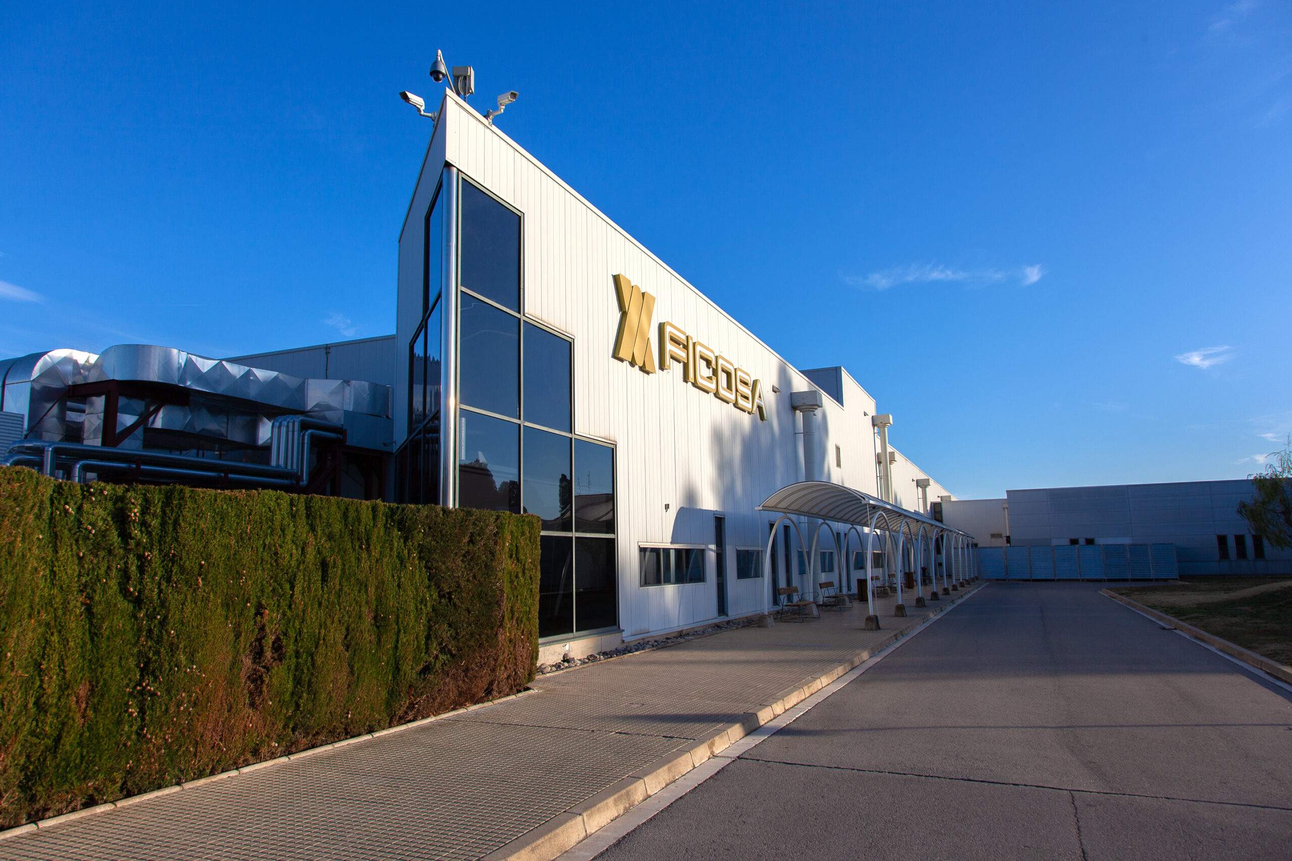 La familia Pujol recompra el 69% de Ficosa a Panasonic y toma el control accionarial