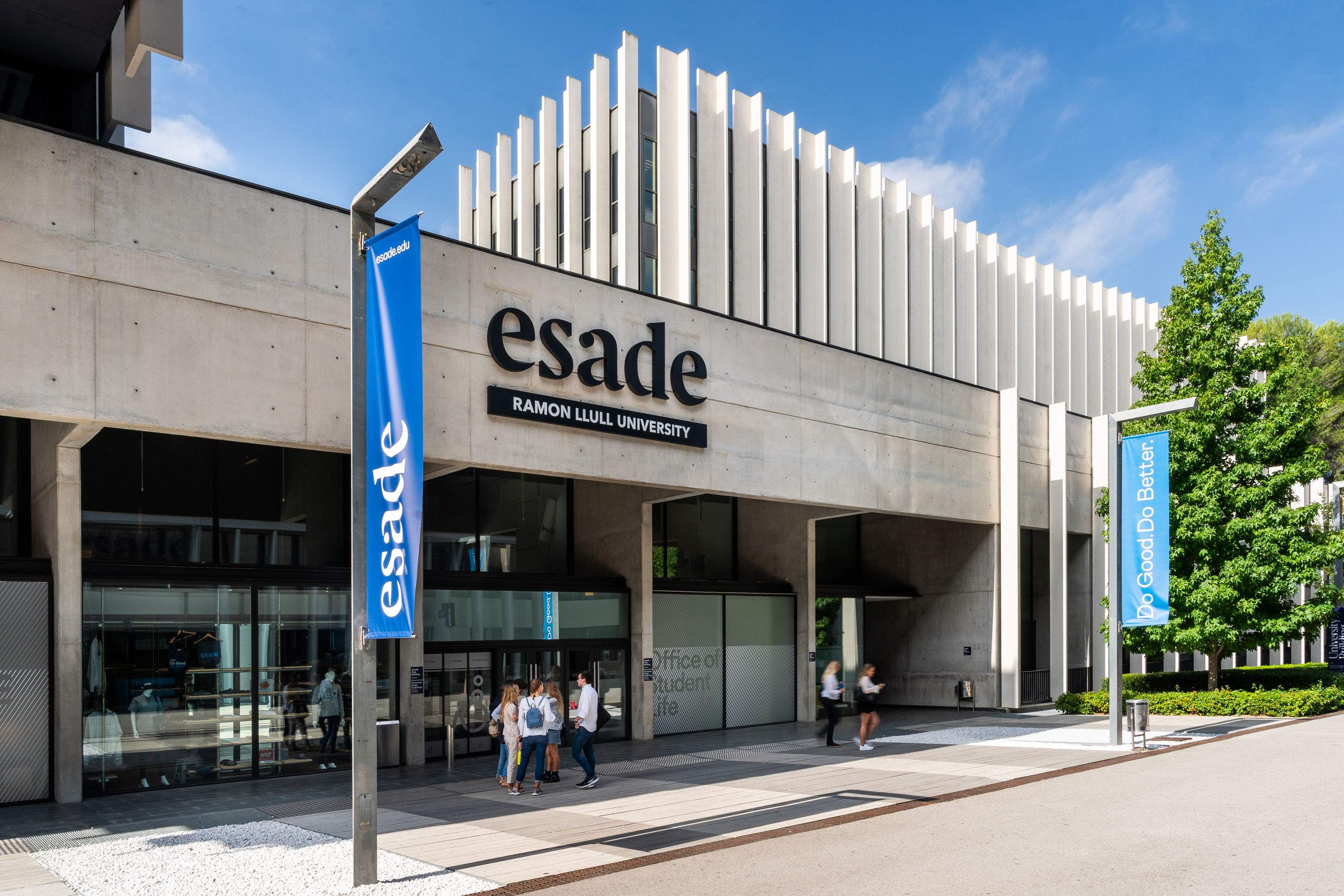 Esade impulsa un grau d’intel·ligència artificial