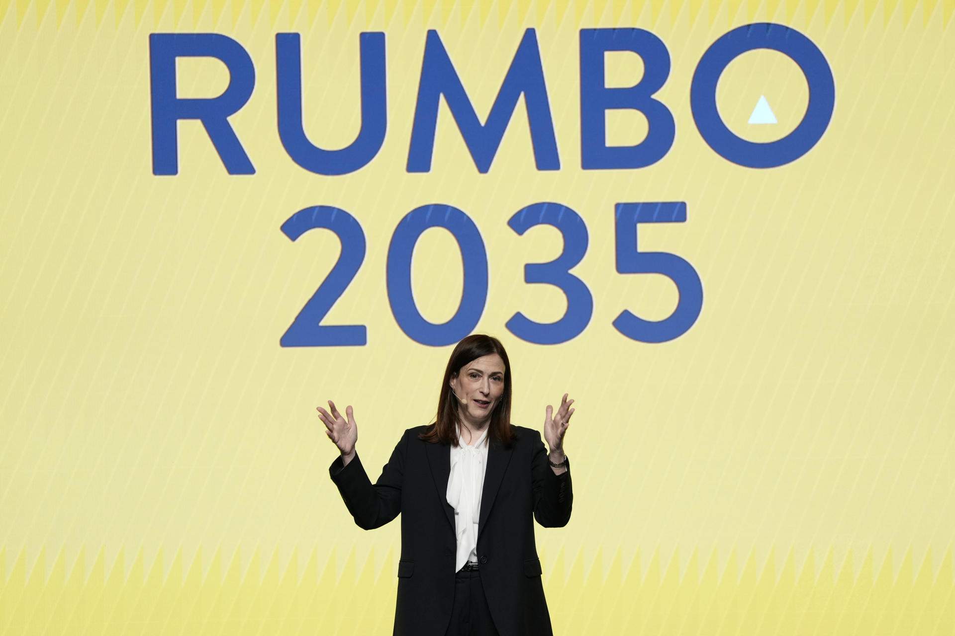 Vueling invertirá 5.000 millones en aviones y tecnología, la mitad en Barcelona