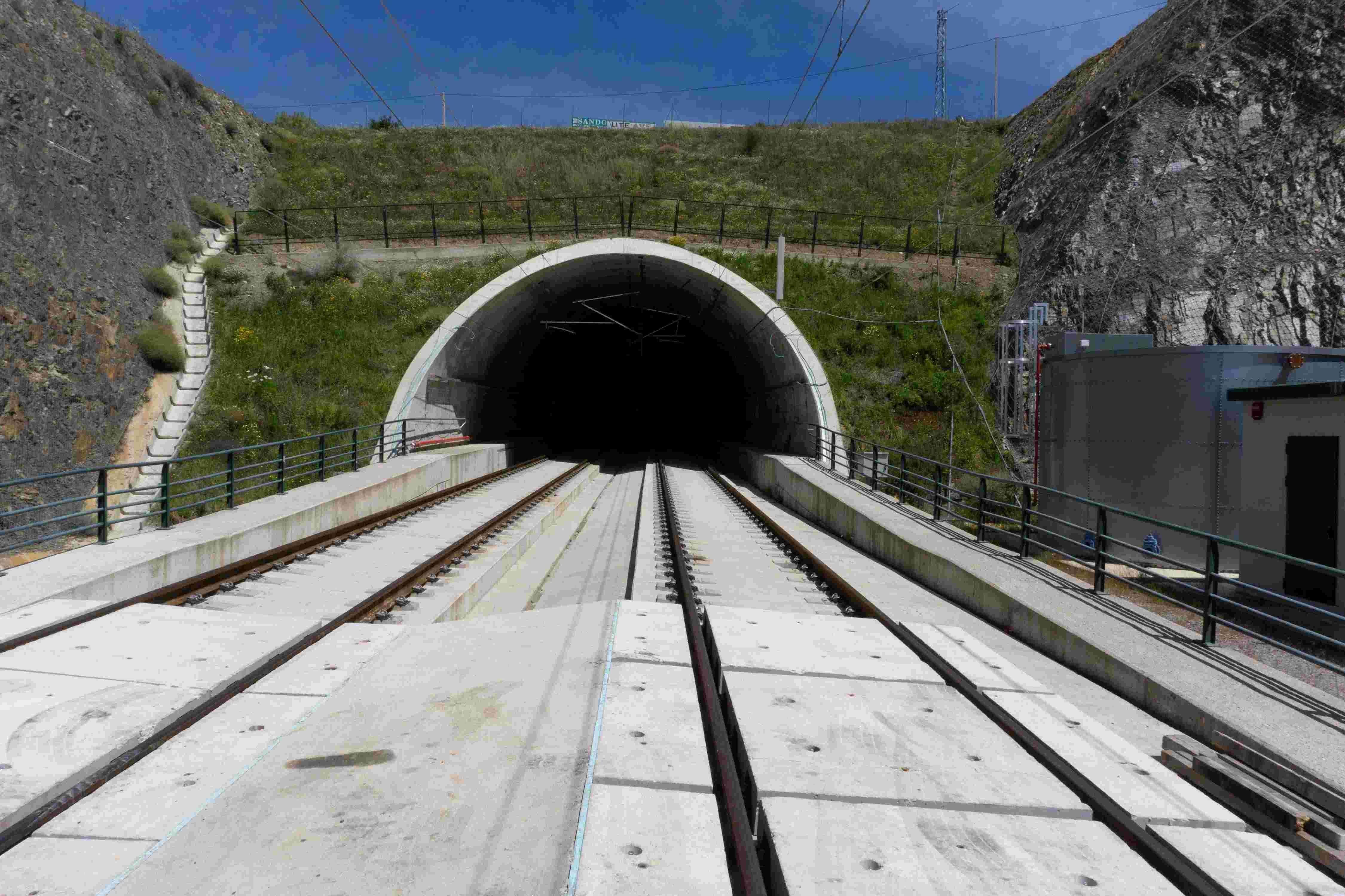 Adif Alta Velocitat incrementa un 51% les seves pèrdues