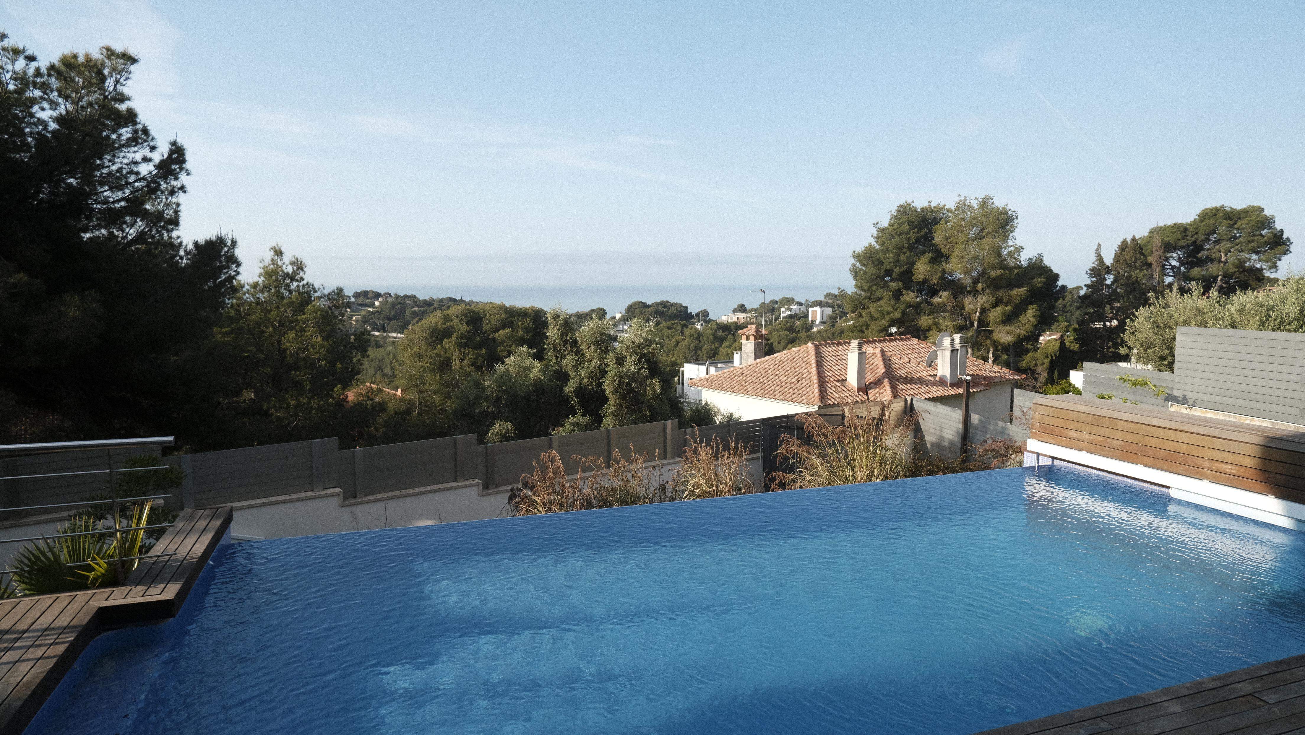 Rakitic ven per 2 milions la seva casa de 700 m² a Castelldefels amb piscina infinita climatitzada