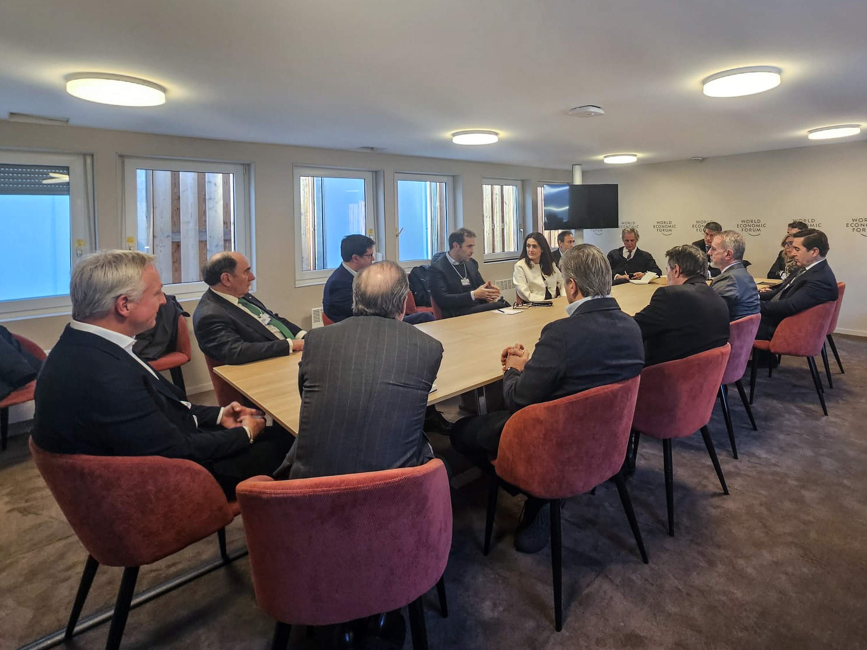 El Ibex reclama a Cuerpo medidas para la competitividad en plena ofensiva de Trump