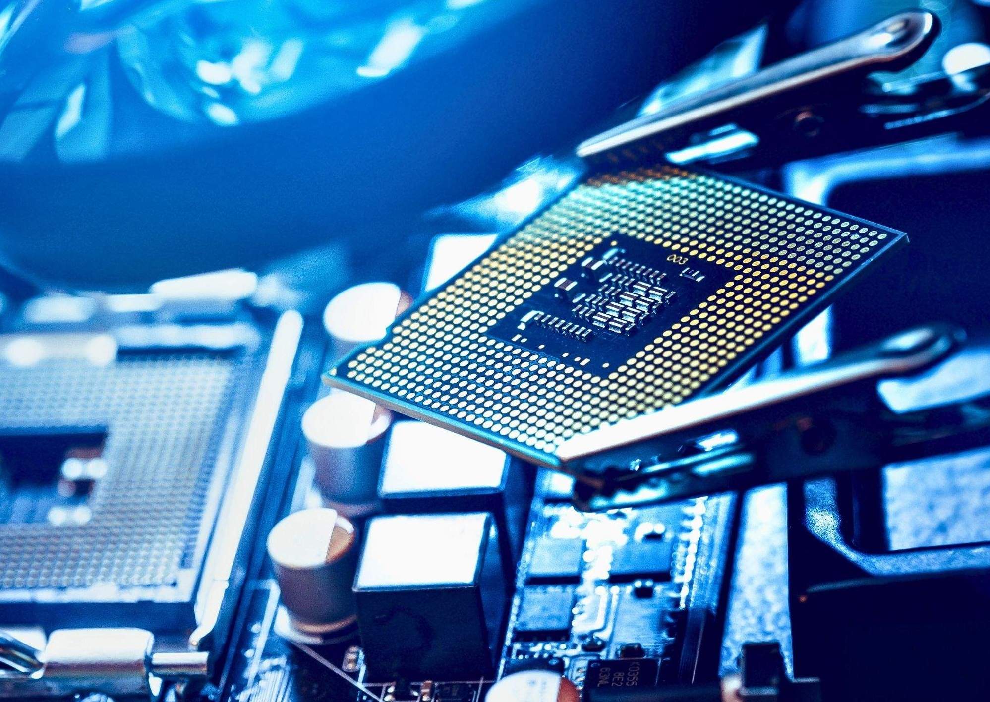 La britànica Aion Silicon obre un centre de disseny de semiconductors a Barcelona