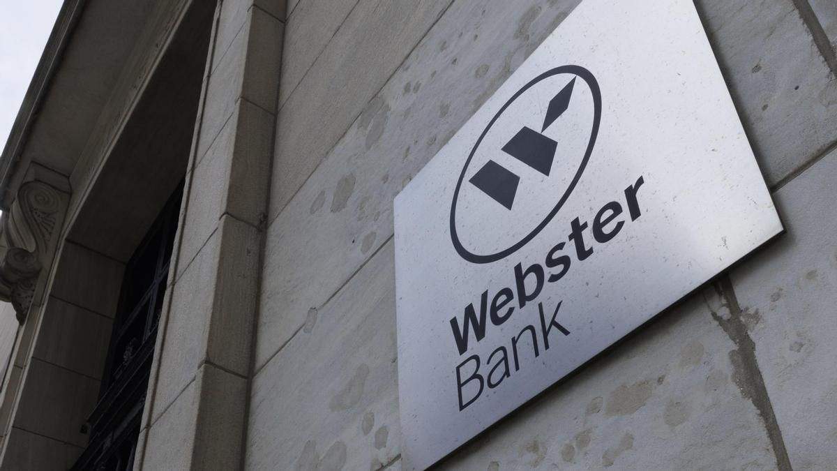 webster bank santander efe