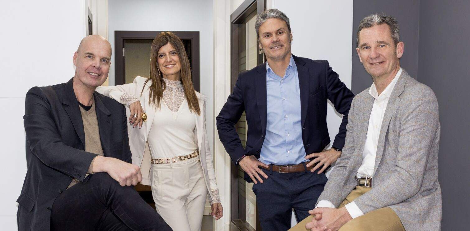 Iñaki Urdangarin crea una empresa de coaching en Barcelona y ficha a Ferran Martínez