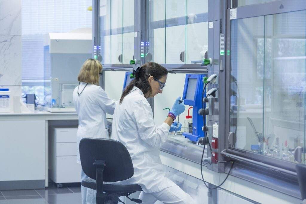 Almirall encuentra en la IA y la analítica avanzada un eje de innovación