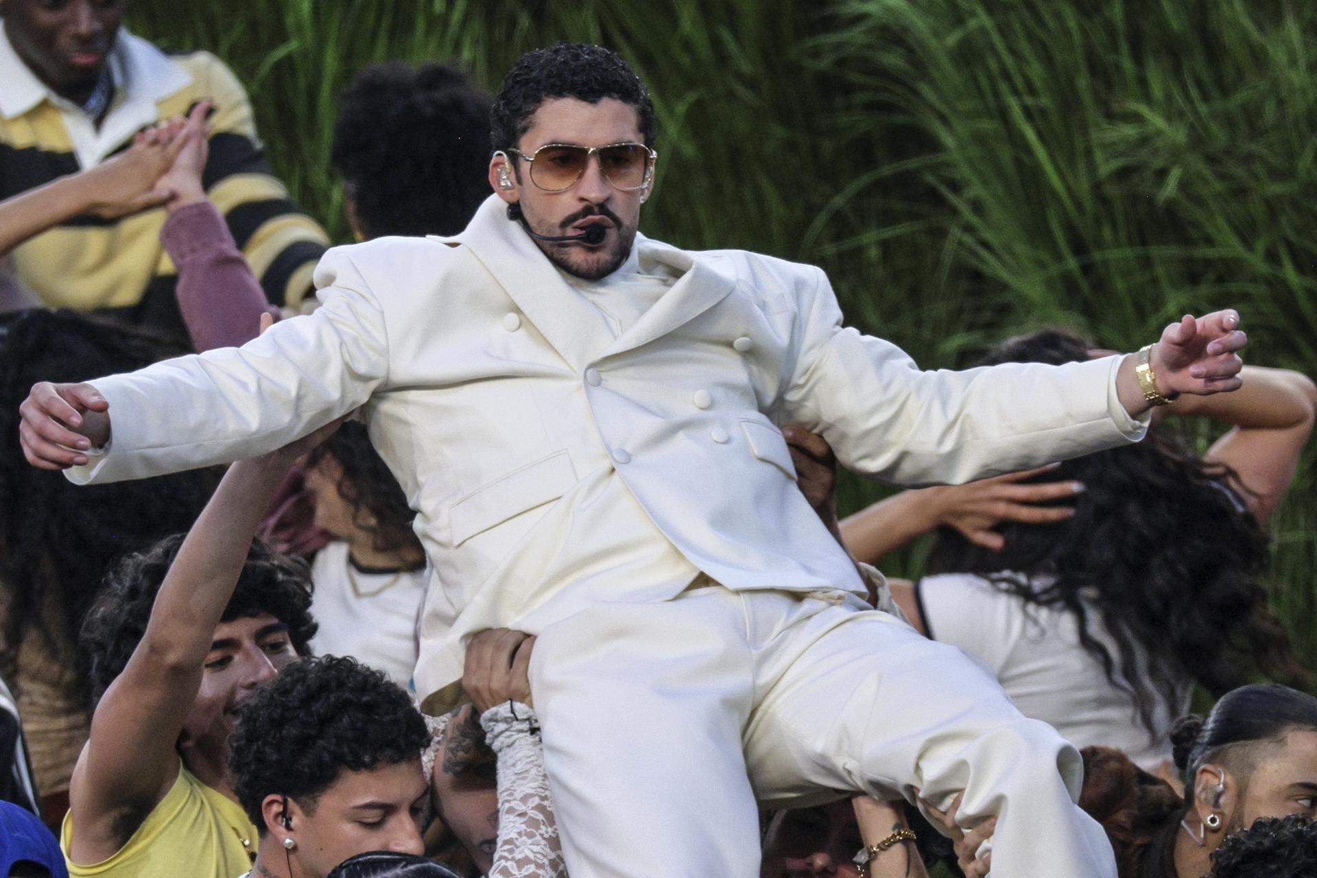 Bad Bunny actuant a la Super Bowl / EFE