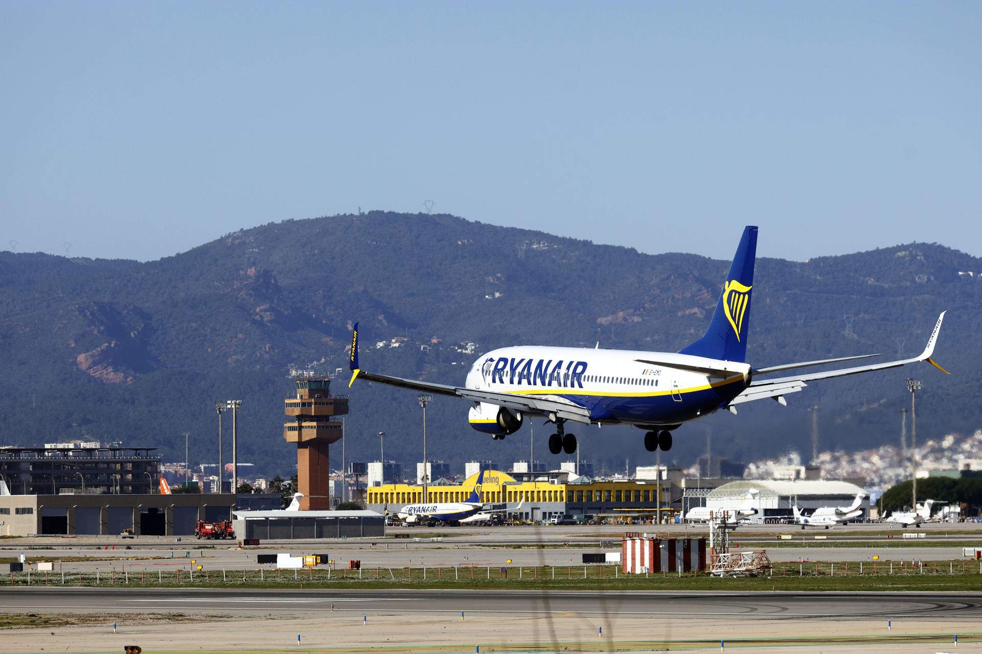 Aeroport del Prat temporal de vent ventada Ryanair Efe