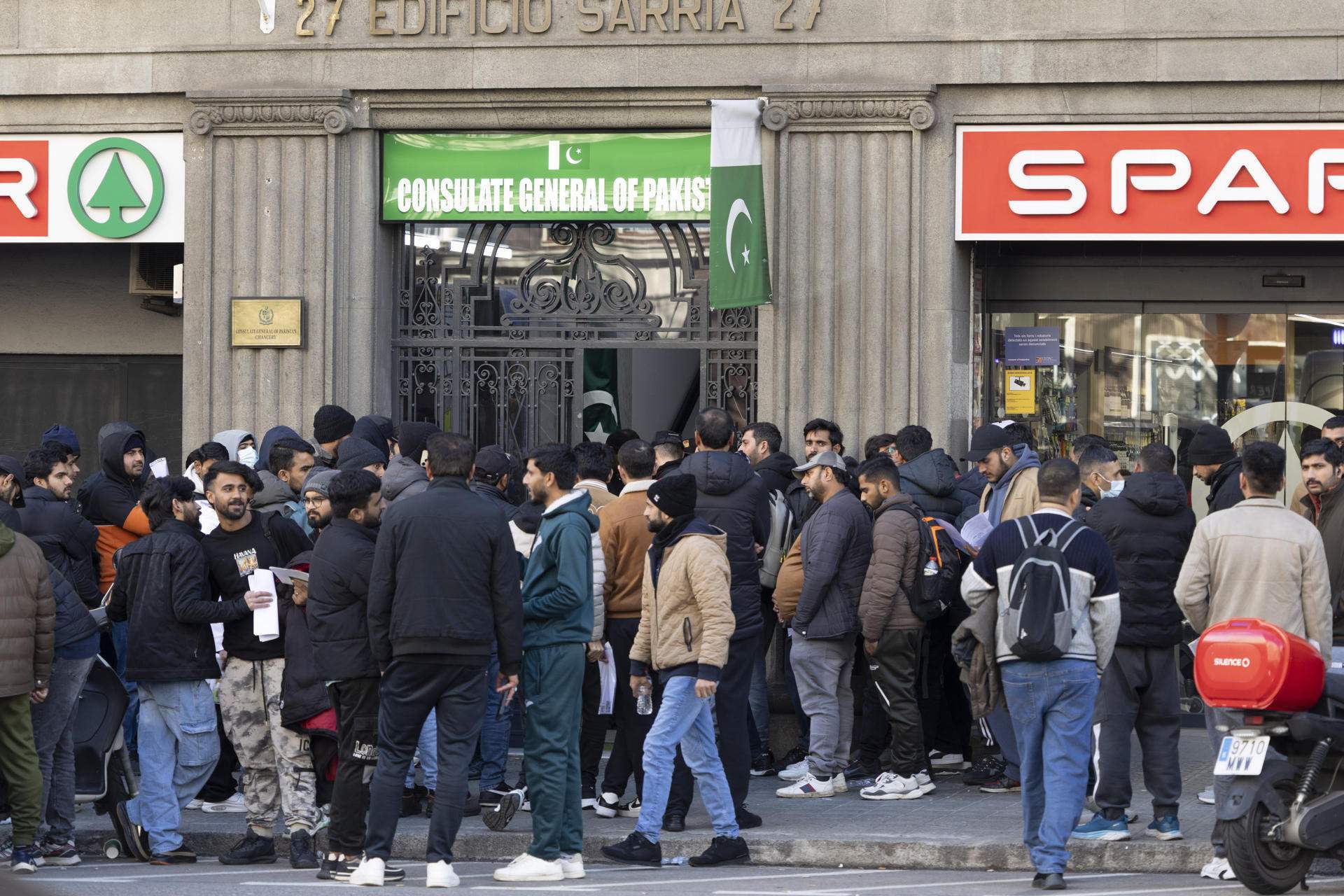 El Cercle d'Economia propone reducir la inmigración y que sea más cualificada