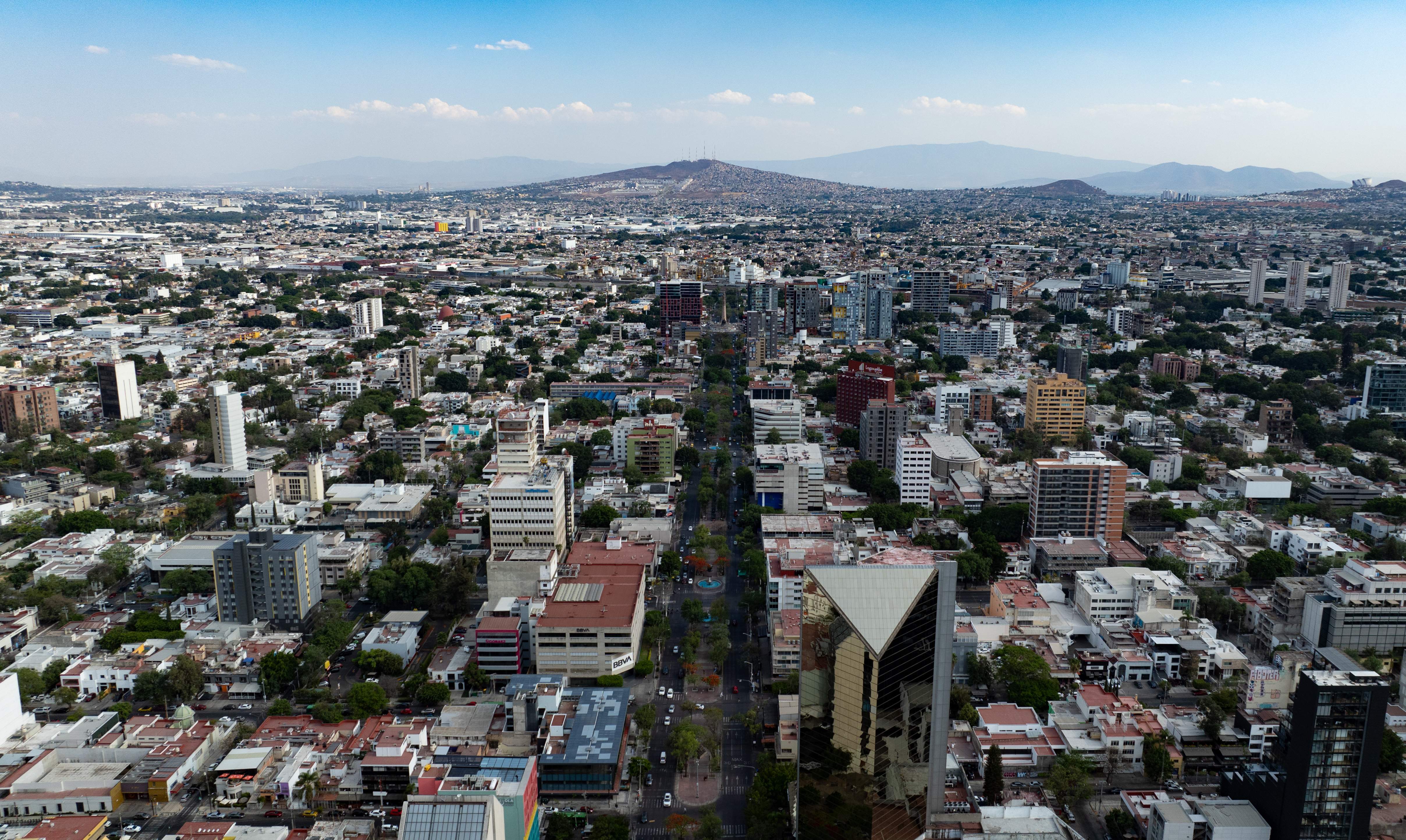 Las aerolíneas suspenden vuelos a México tras los disturbios en el país