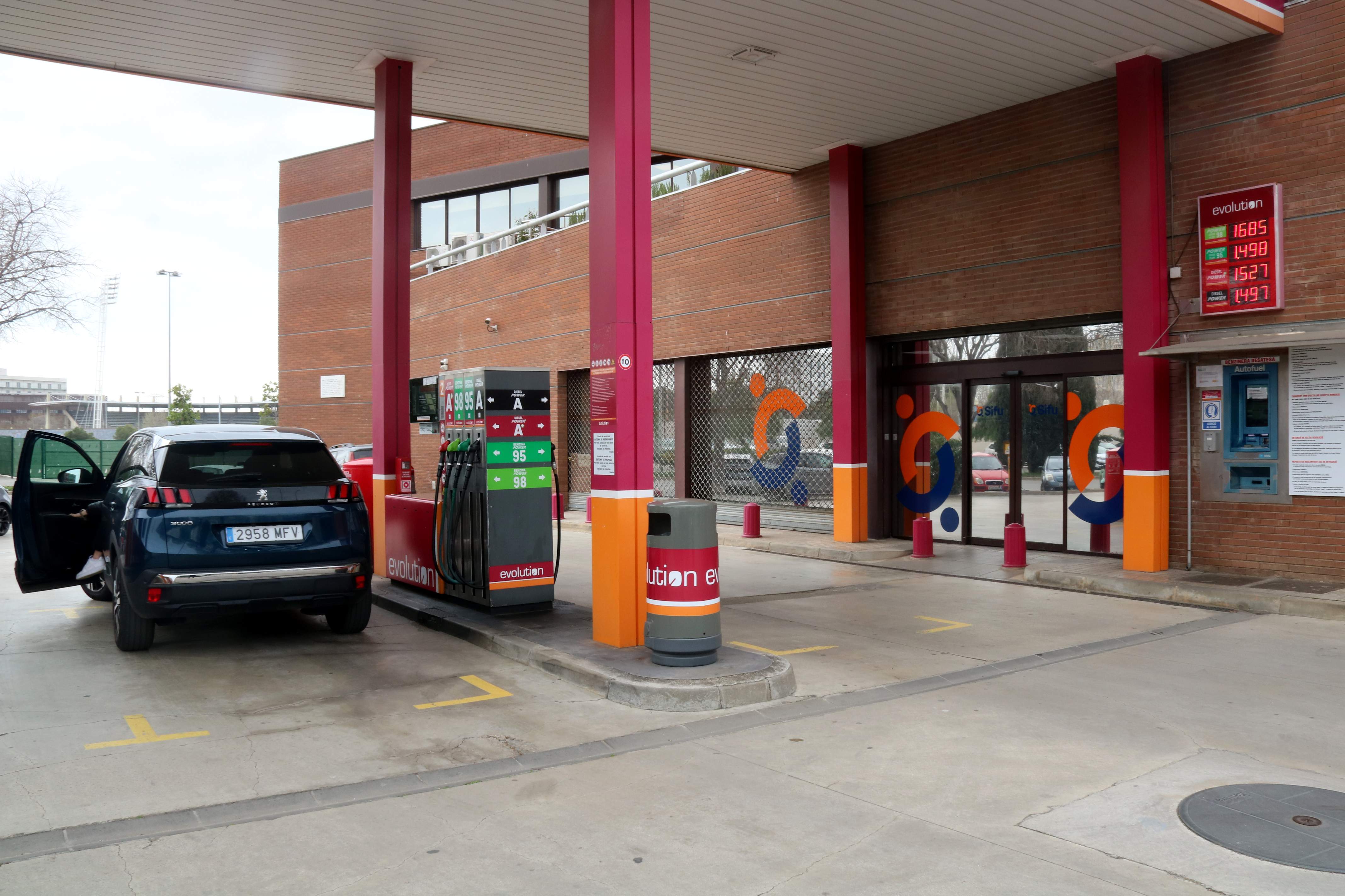 La CNMC vigilarà els preus de 12.000 gasolineres a l’Estat