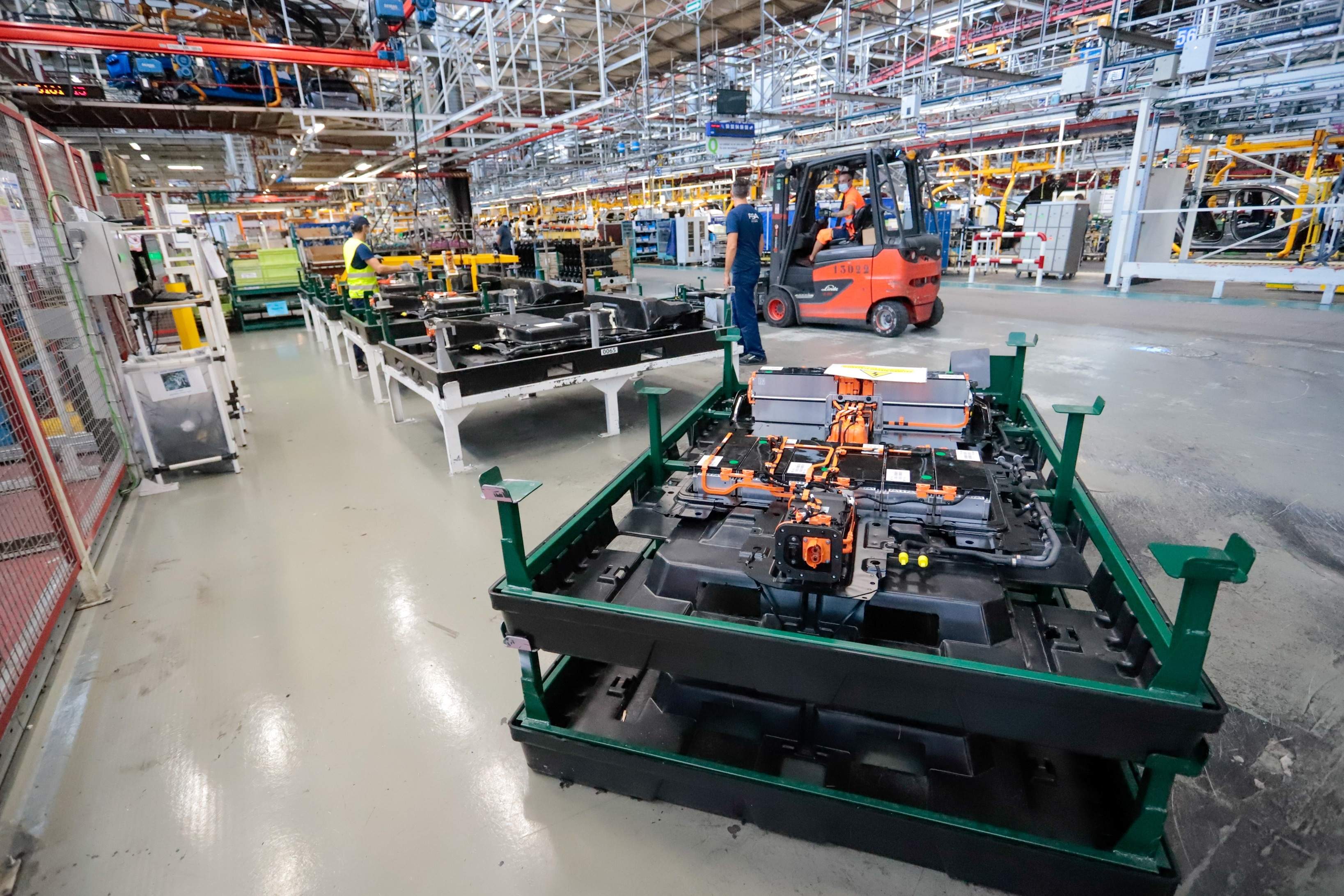 La facturación de la industria se desploma un 6,3% en enero