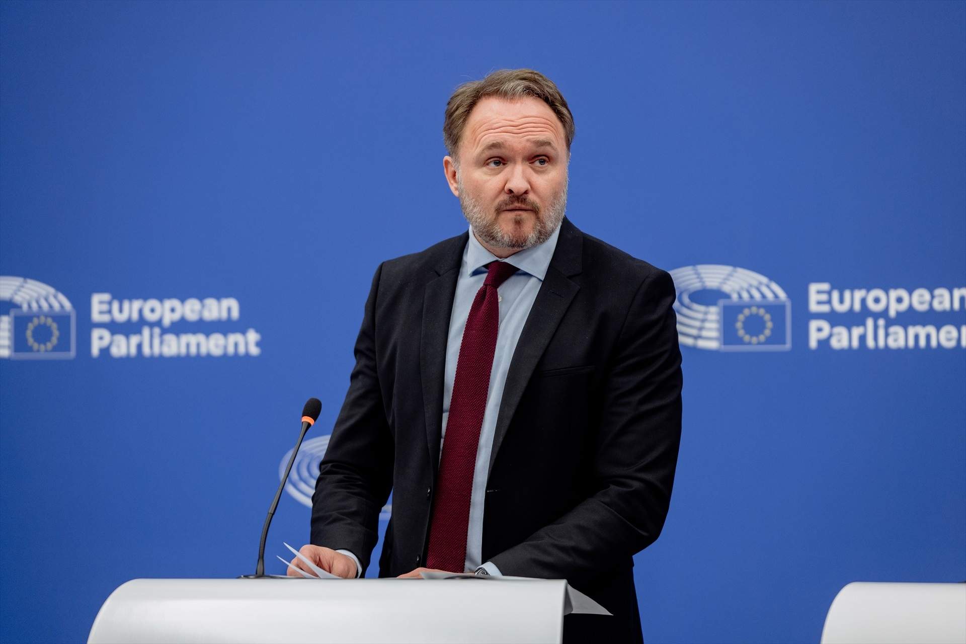 Bruselas urge a los países de la UE a llenar sus reservas de gas para el próximo invierno