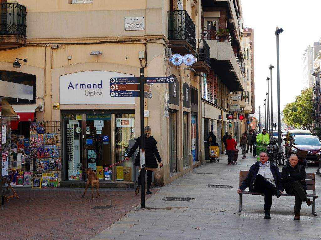 El comercio y la hostelería instan al Govern a activar medidas para un sector que aporta el 20% del PIB