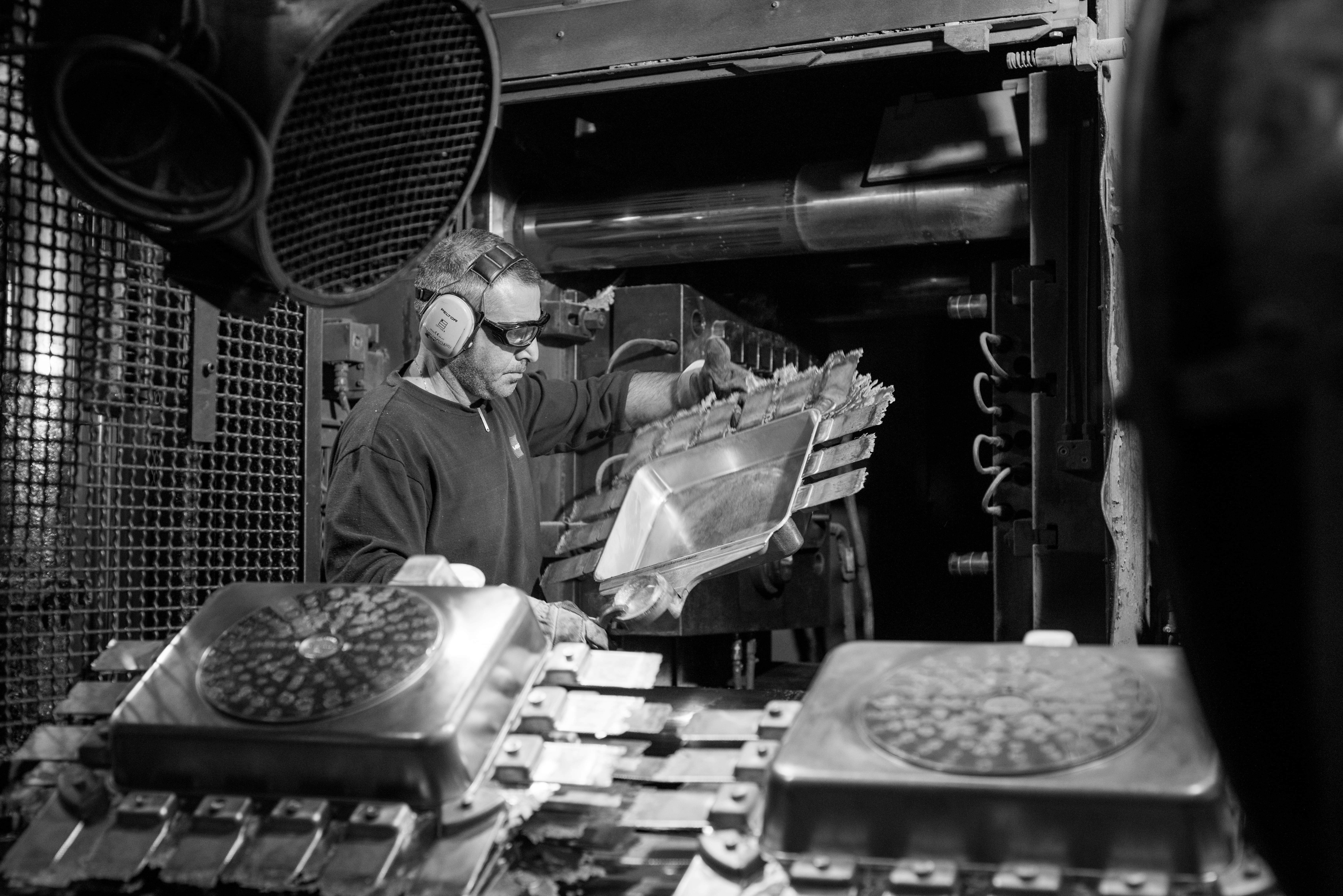 Valira, la resistencia de una marca gracias a la tenacidad y creatividad de un equipo