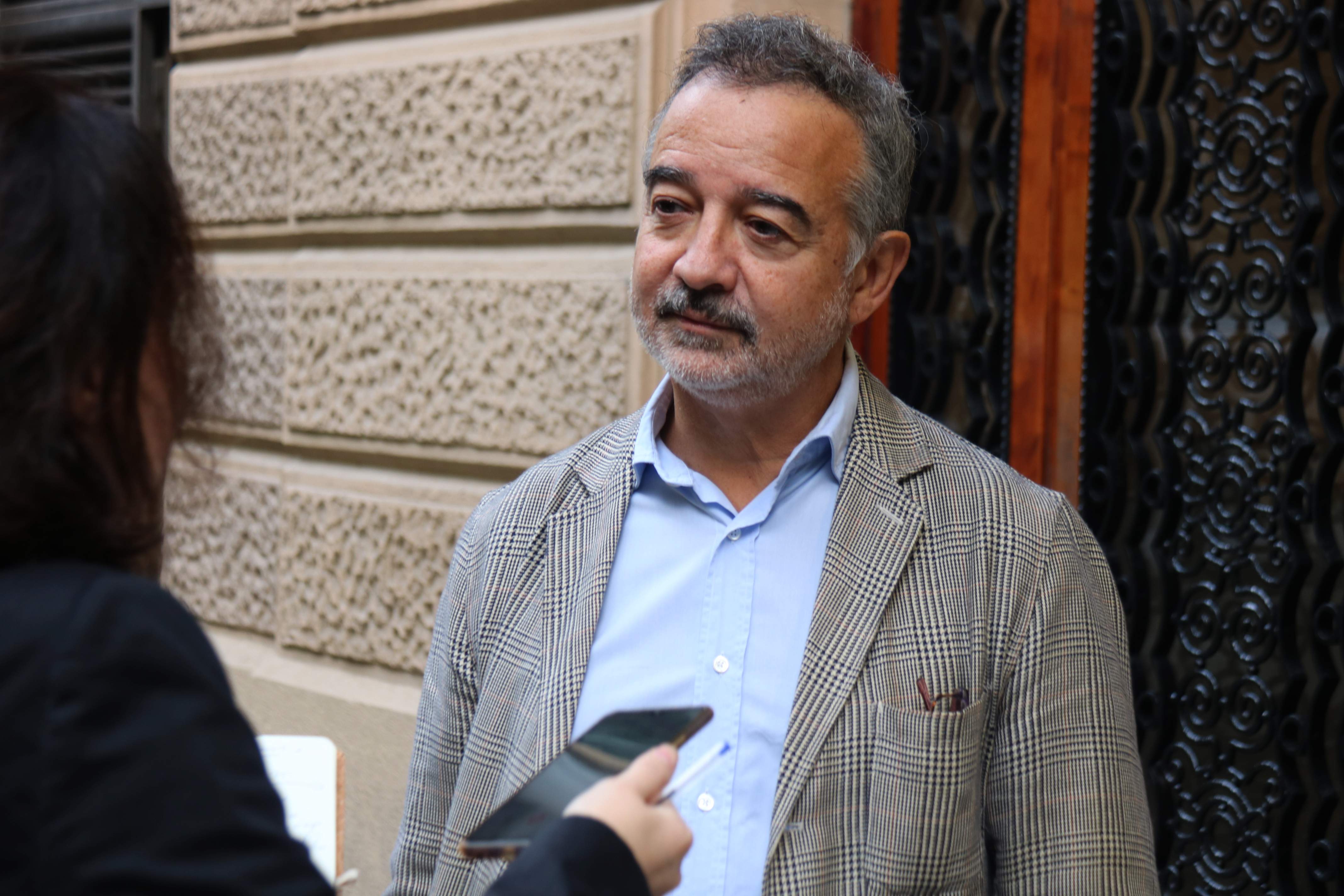 Parlem obre la porta a una ampliació de capital i venda d’actius