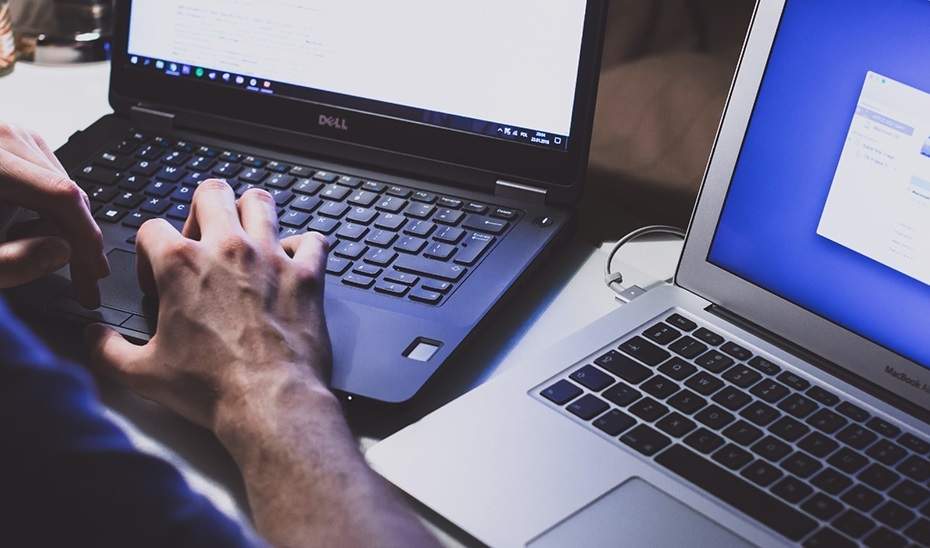 Comprar entradas desde el trabajo: el motivo por el cual podrían despedirte