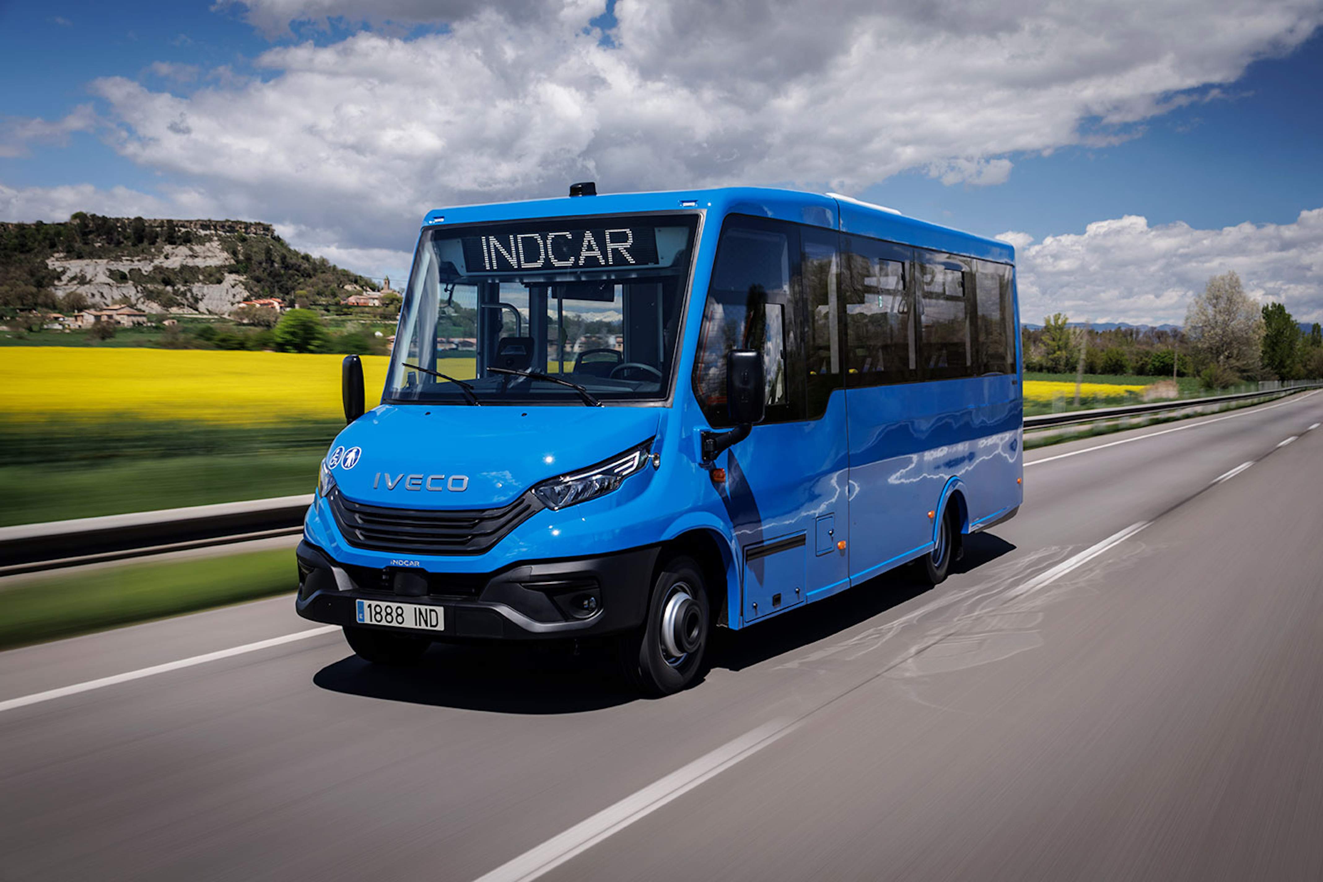 Indcar factura 67 millones y produce más de 500 minibuses en Arbúcies