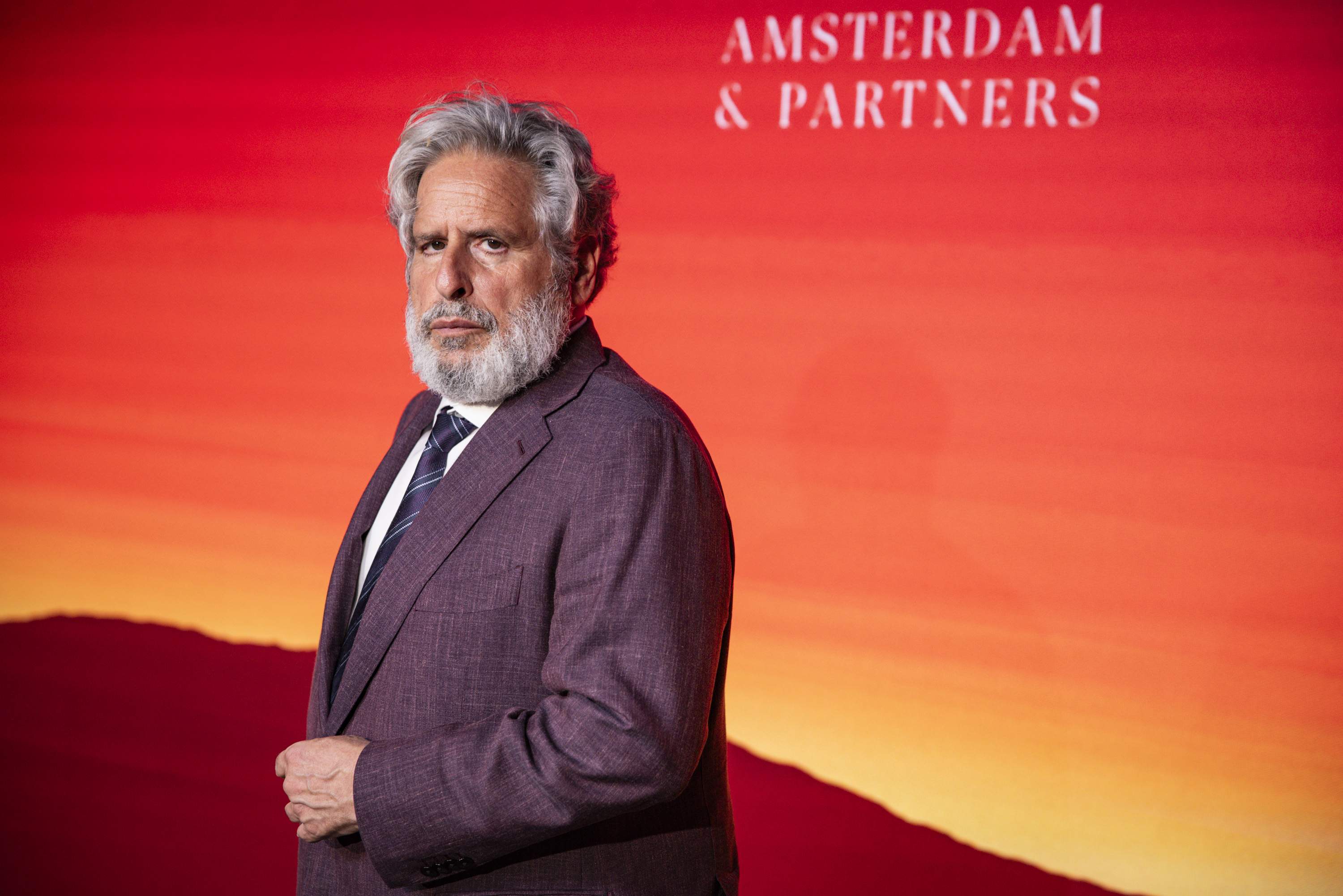 Entrevista Robert Amsterdam i Christopher Wales01